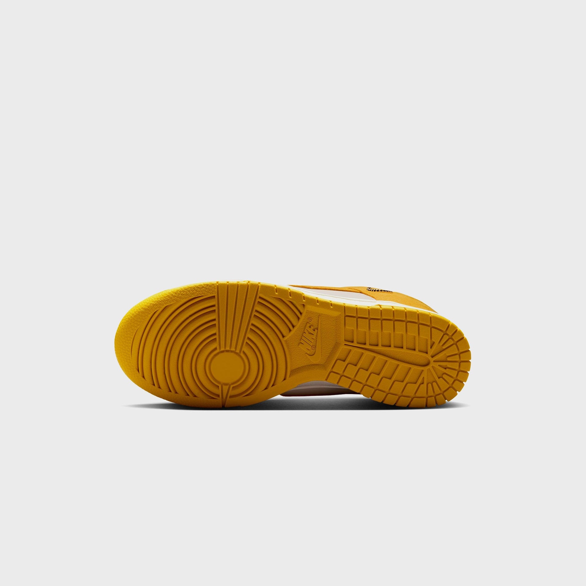 Nike WMNS Dunk Low - Pale Ivory / Dark Sulfur / Sail