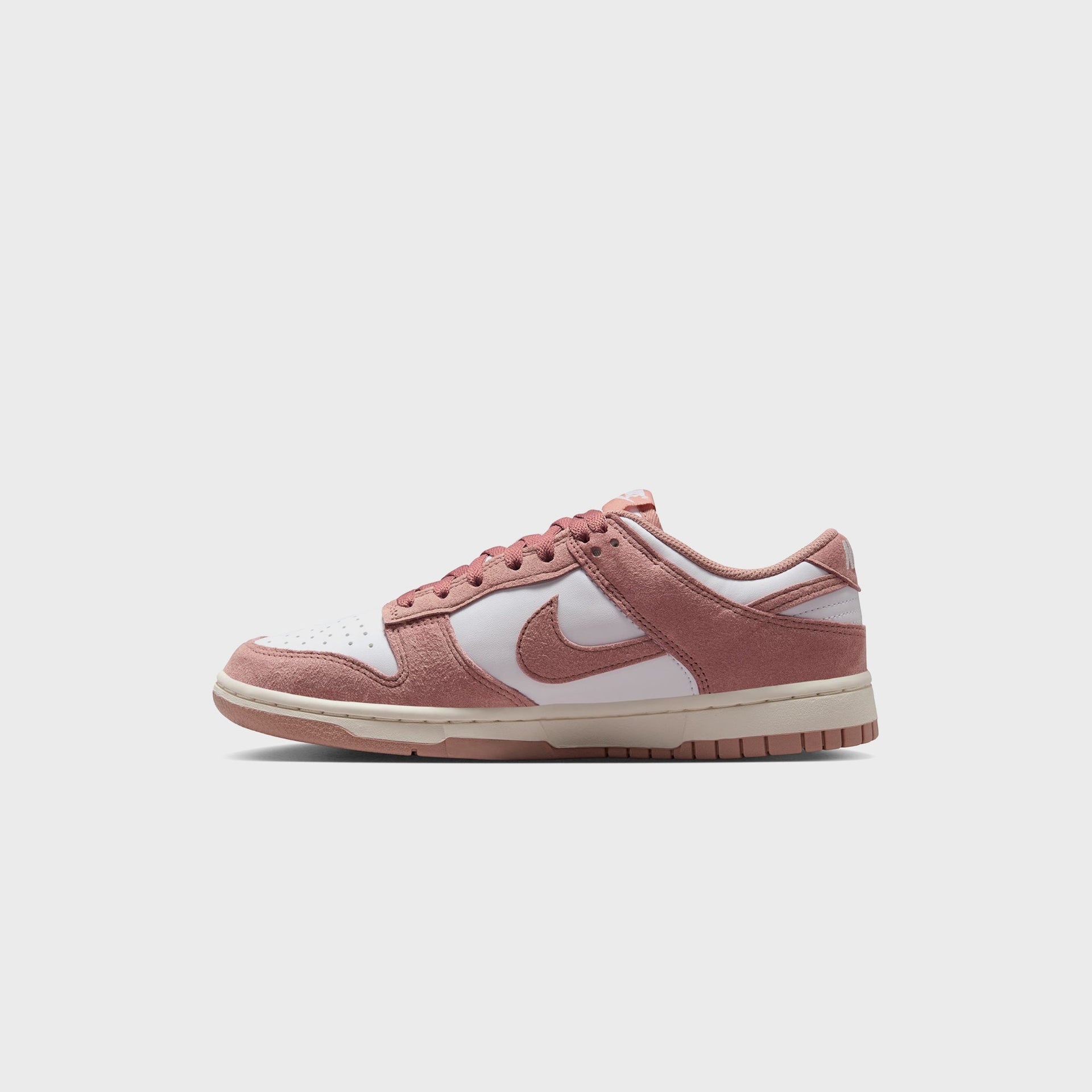 Nike WMNS Dunk Low - White / Particle Pink / Sail / Metallic Silver