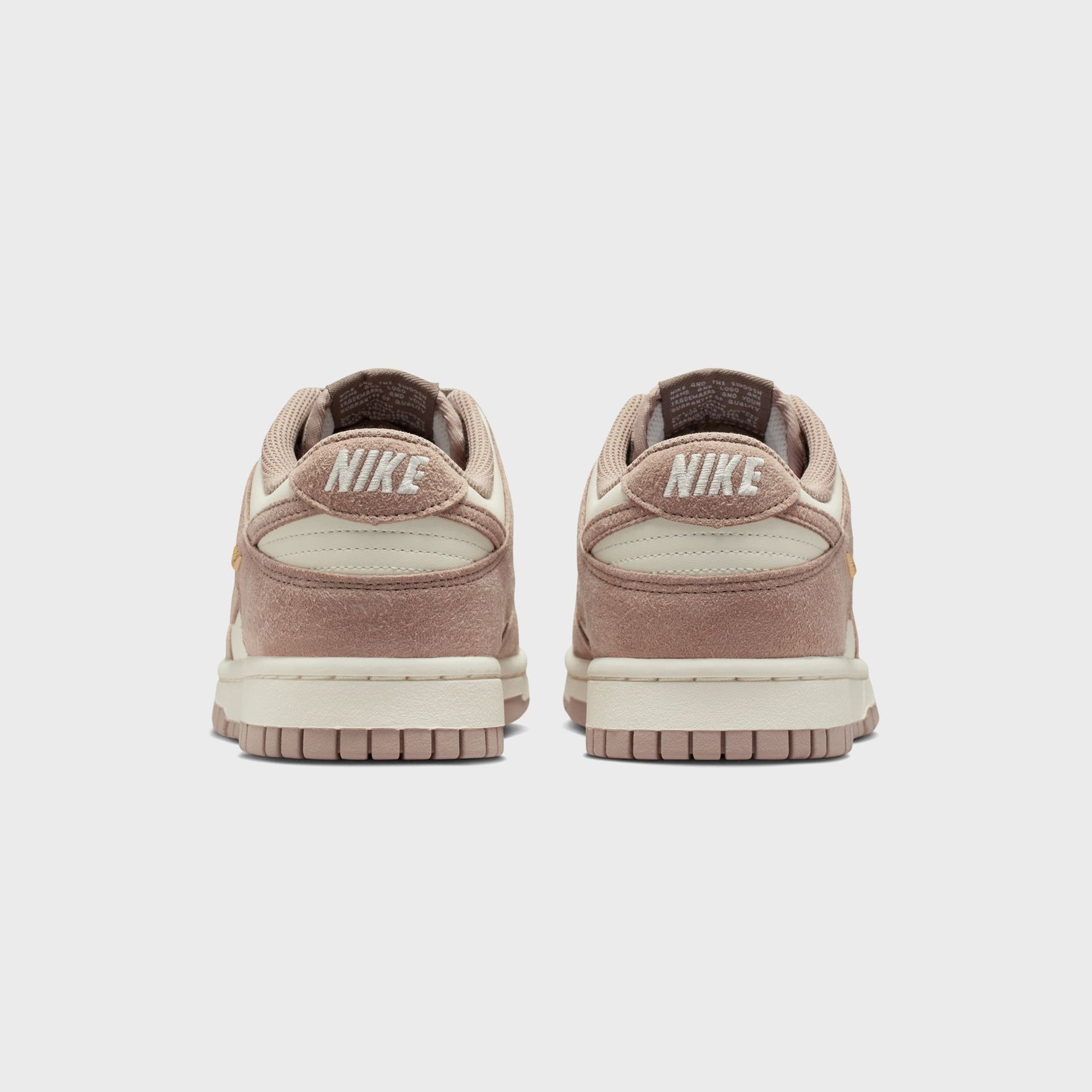 Nike WMNS Dunk Low - Sail / Metallic Gold