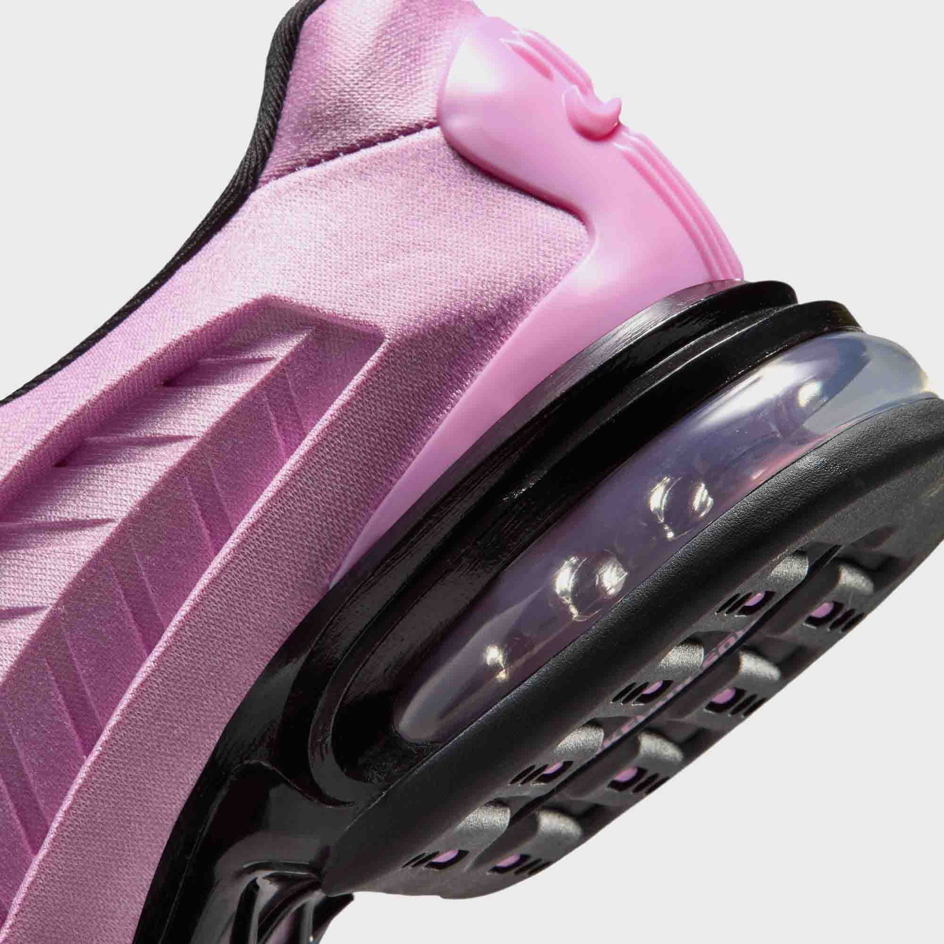 Nike WMNS Air Max Dolce - Light Magenta / Black