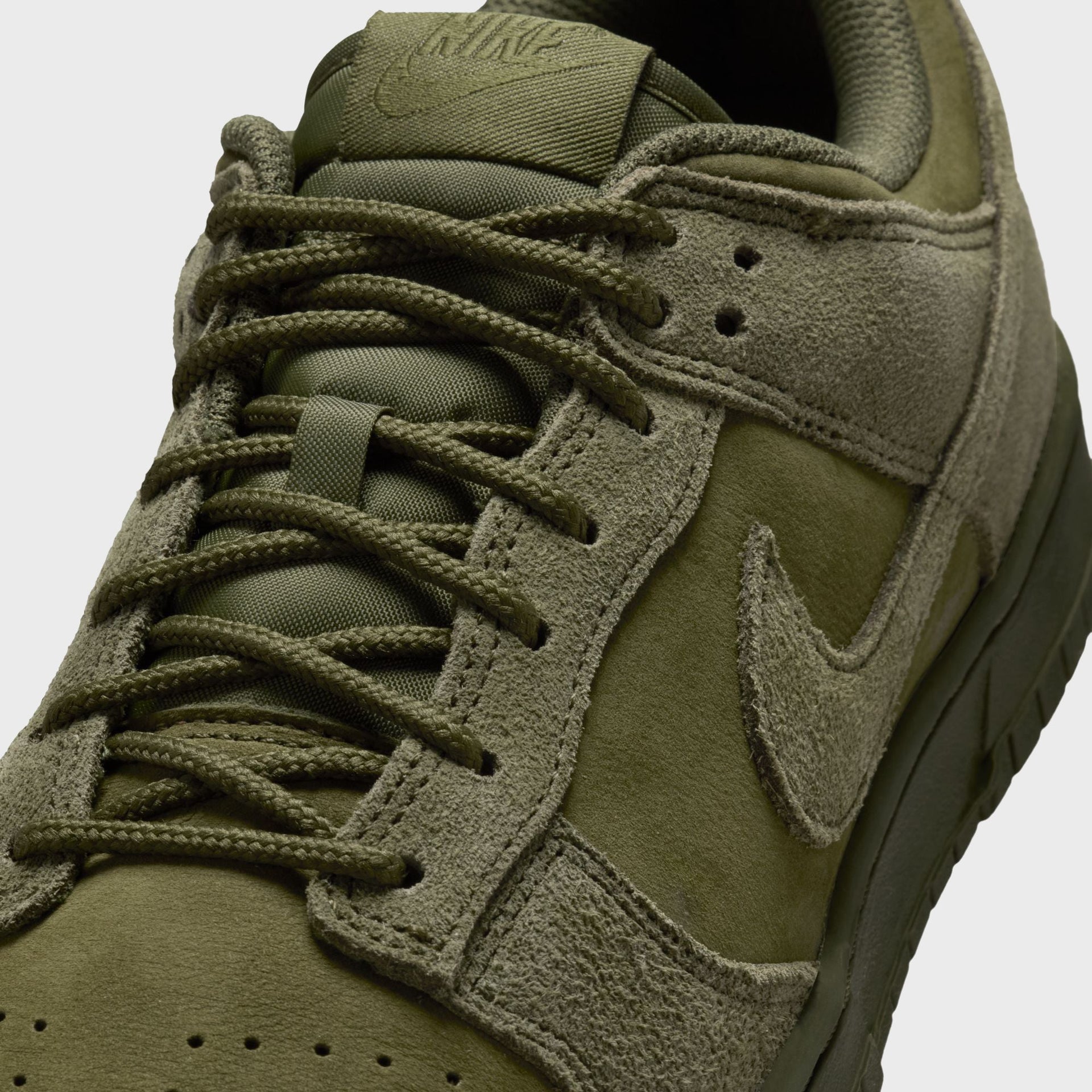 Nike Dunk Low Retro SE - Olive Canvas