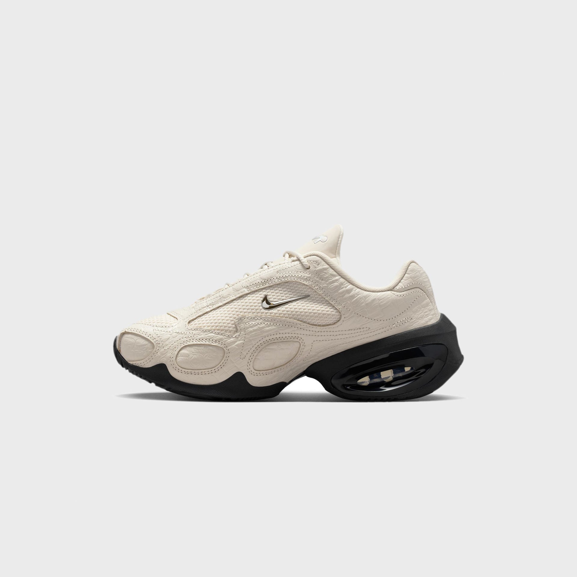 Nike WMNS Air Max Muse SE - Light Orewood Brown / Metallic Silver / Black