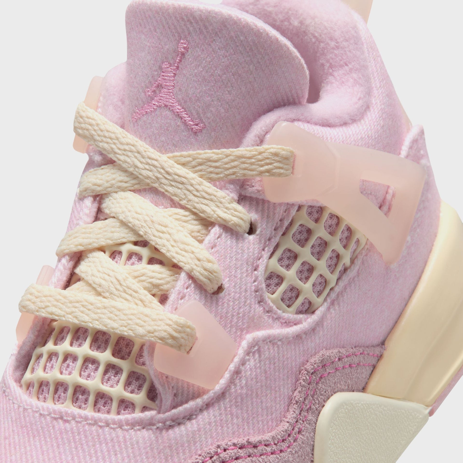 Jordan TD Air Jordan 4 Retro - Pearl Pink / Iced Carmine / Coconut Milk