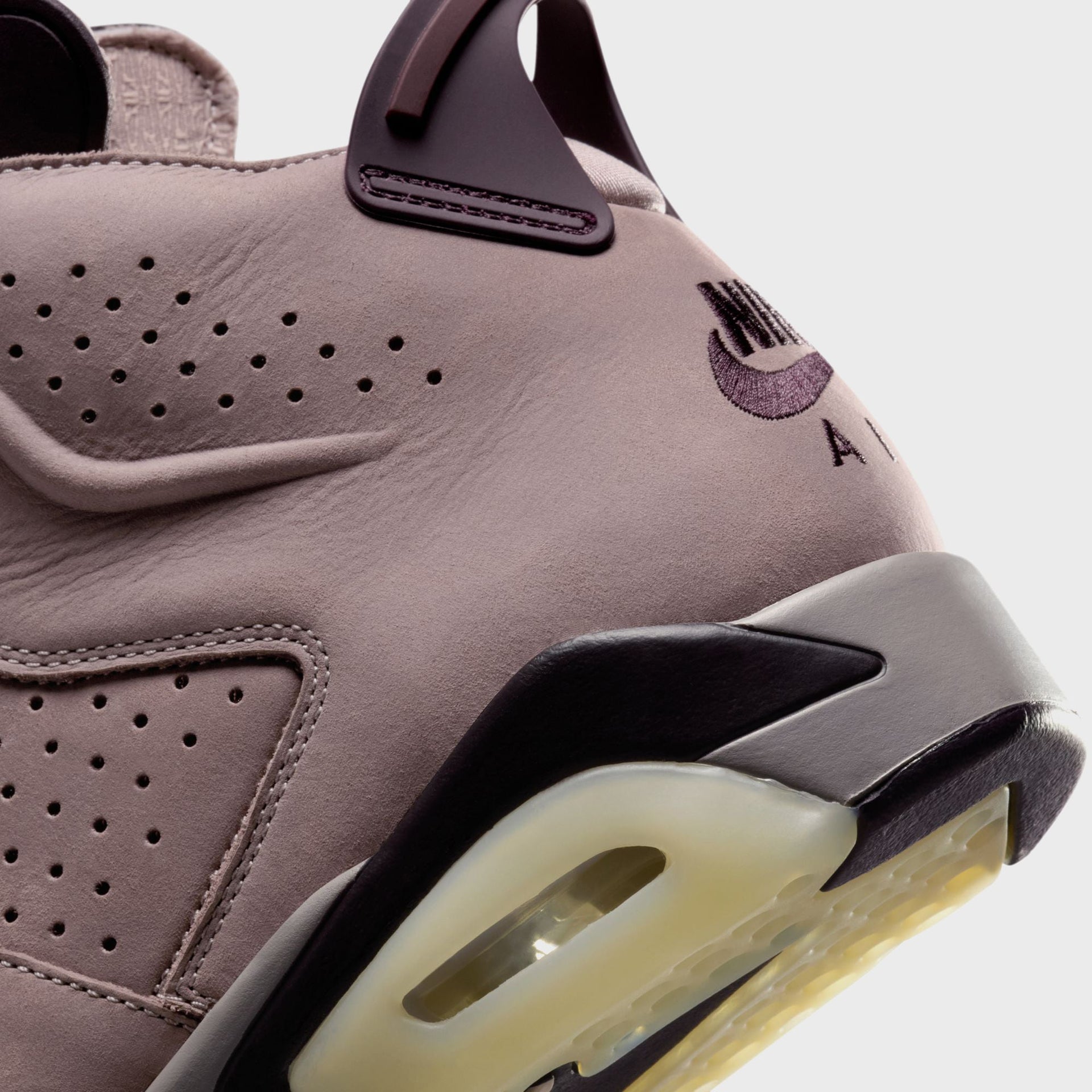 Jordan x A Ma Maniére Air Jordan 6 Retro - Smokey Mauve
