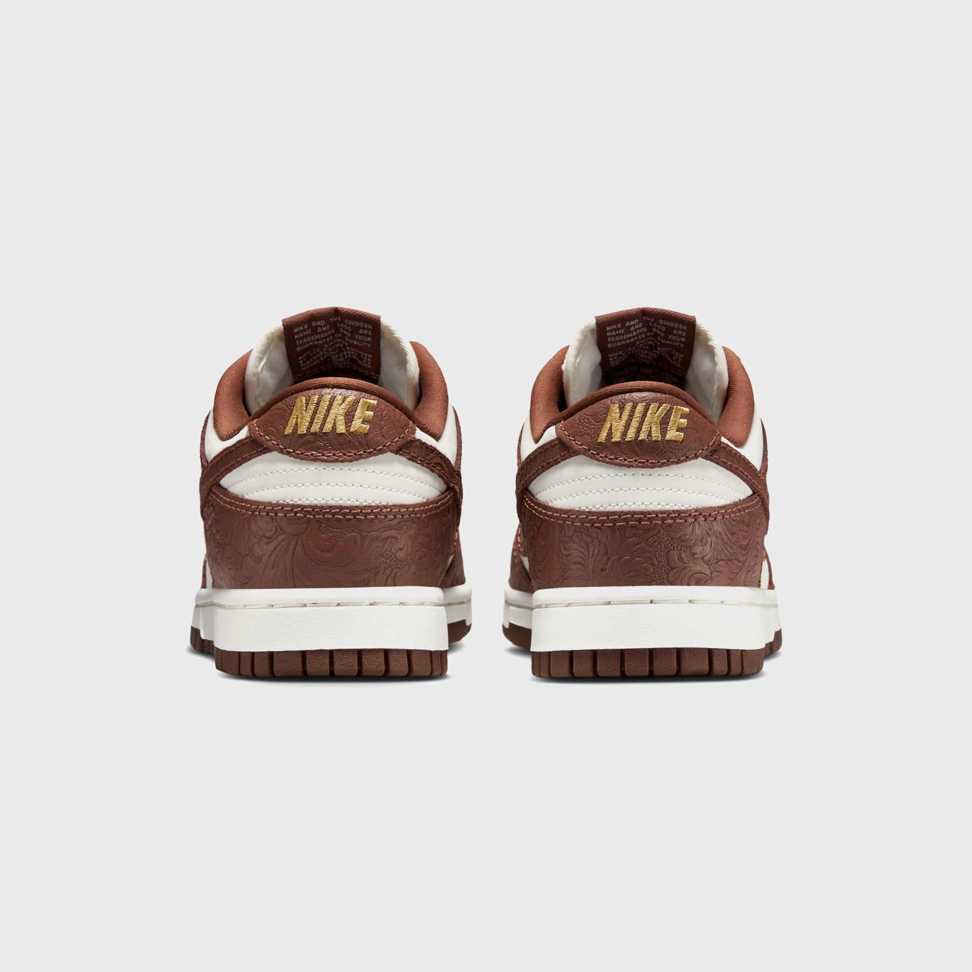 Nike WMNS Dunk Low - Sail / Fauna Brown / Metallic Gold