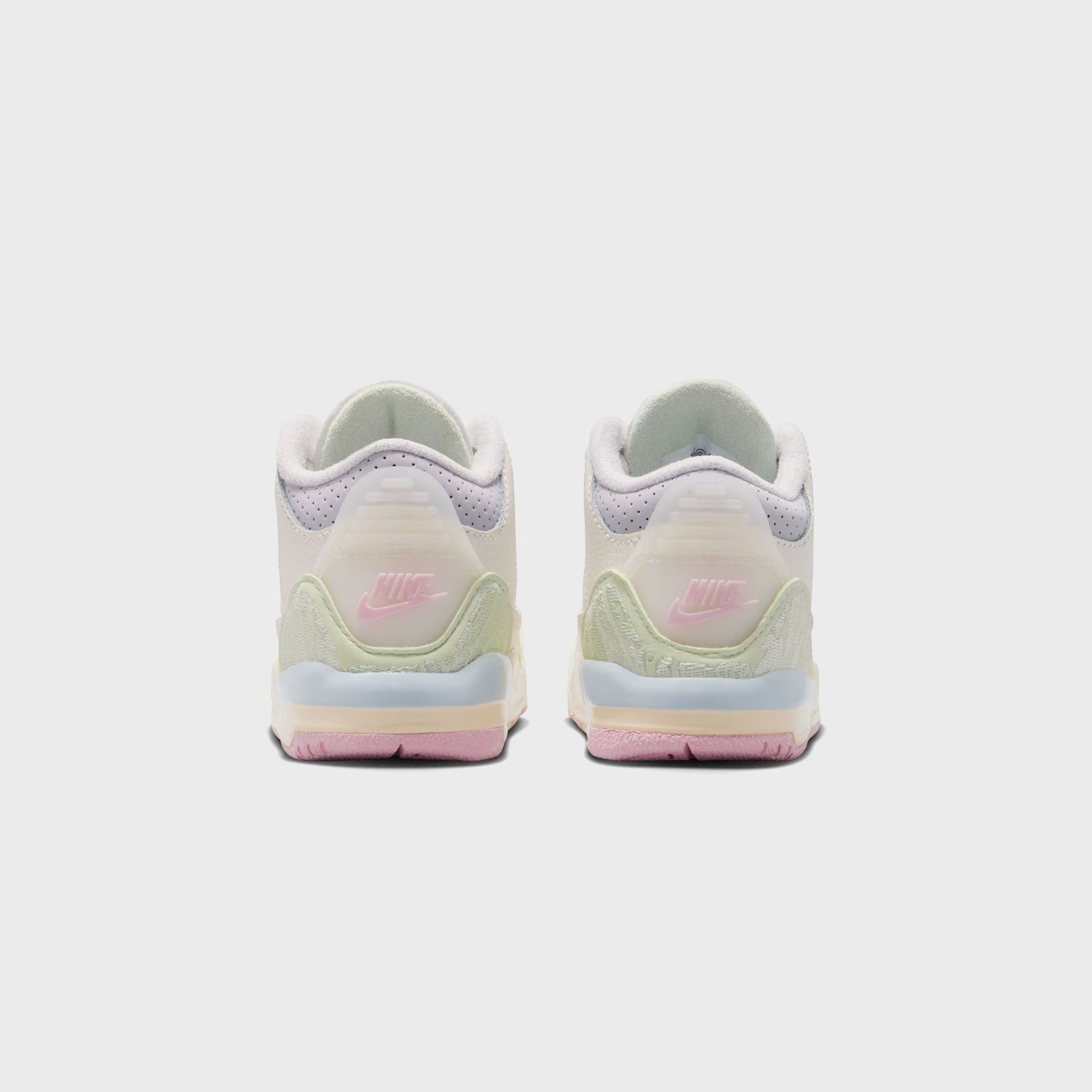 Jordan TD Air Jordan 3 Retro - Sail / Jade Aura