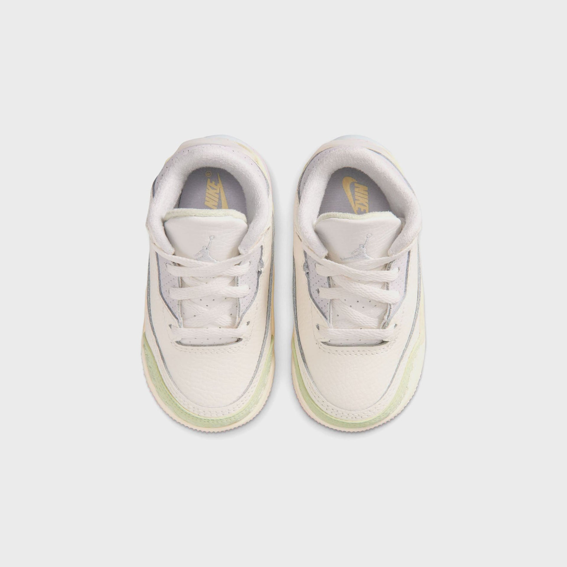 Jordan TD Air Jordan 3 Retro - Sail / Jade Aura