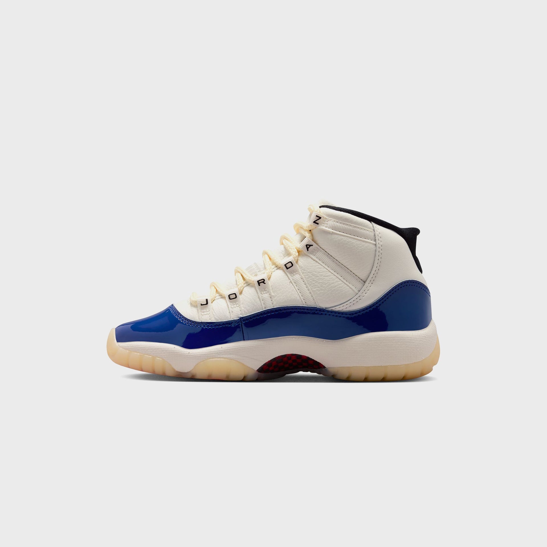 Jordan GS Air Jordan 11 Retro - Deep Royal Blue / Sail / Black / Fire Red
