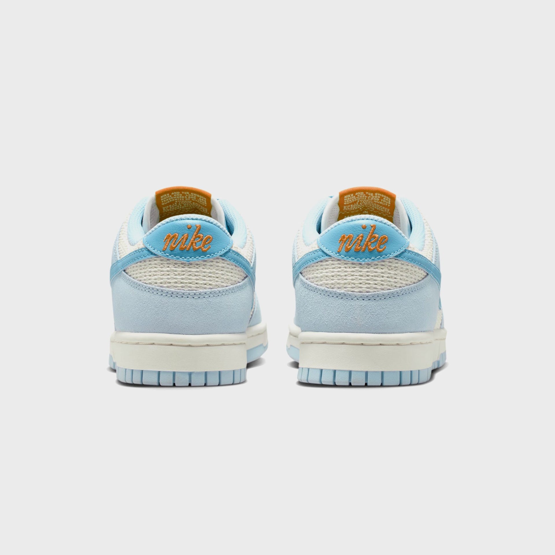 Nike WMNS Dunk Low SE - Sail / Work Blue / Hydrogen Blue