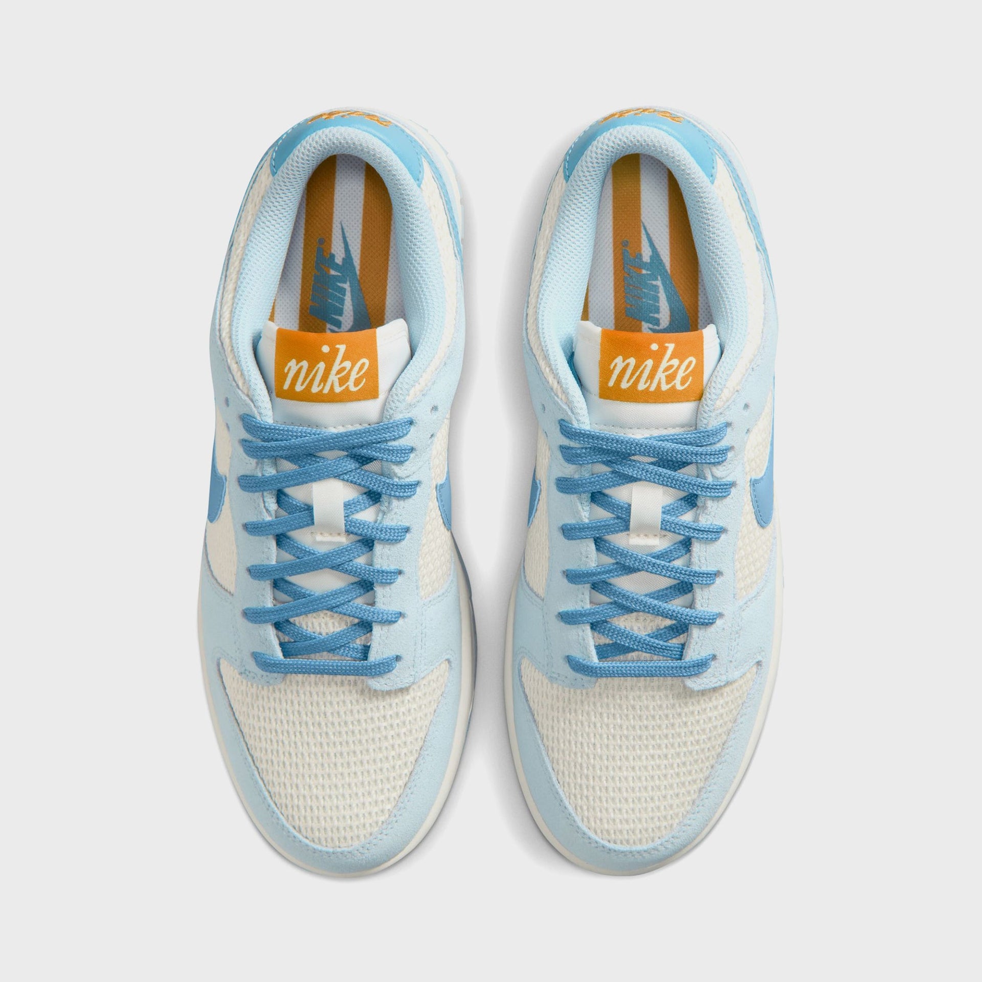 Nike WMNS Dunk Low SE - Sail / Work Blue / Hydrogen Blue