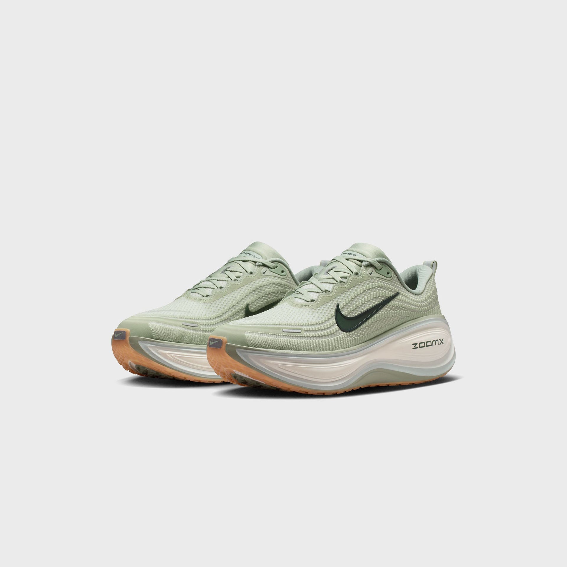 Nike Vomero Plus - Jade Horizon / Sail / Light Silver / Black Spruce