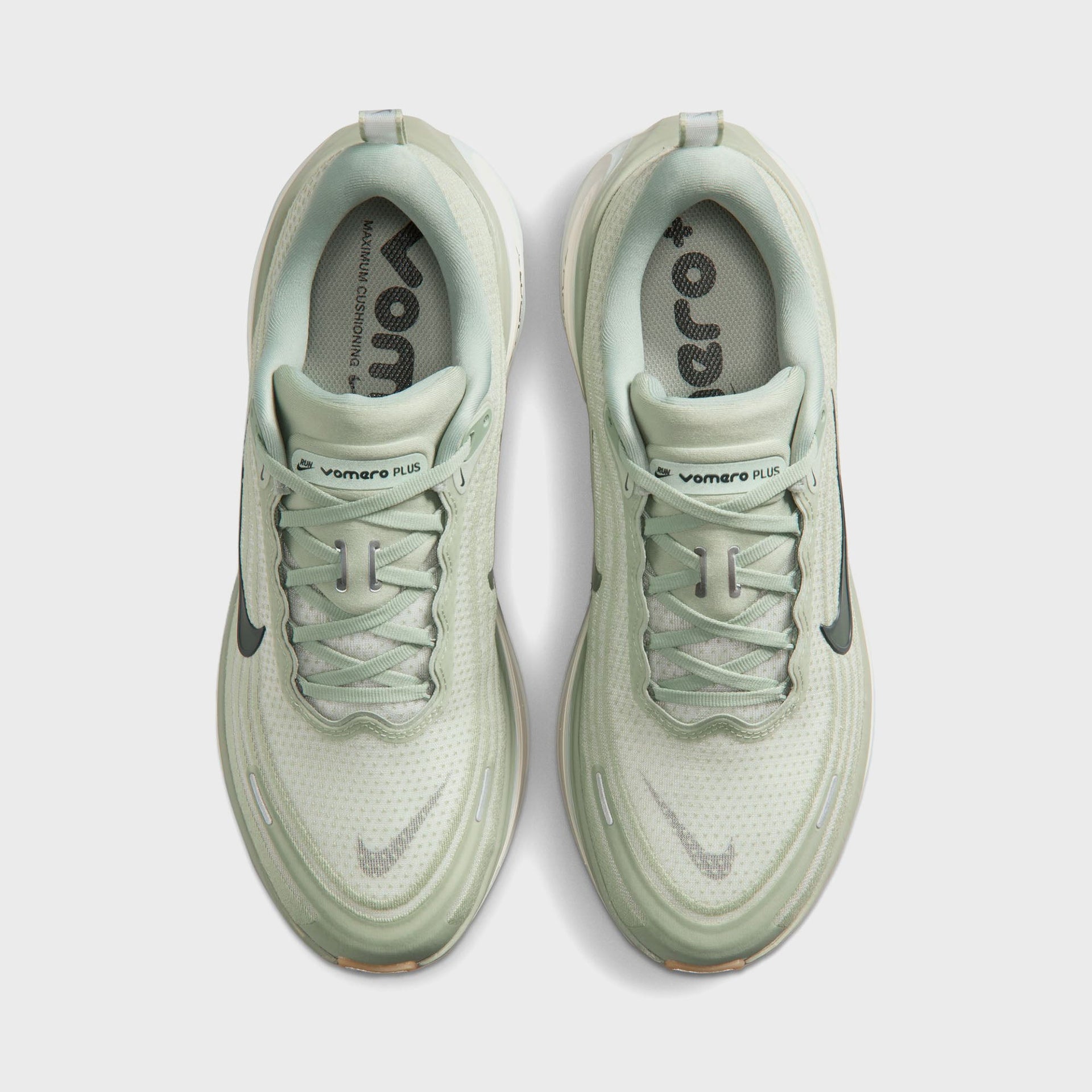Nike Vomero Plus - Jade Horizon / Sail / Light Silver / Black Spruce