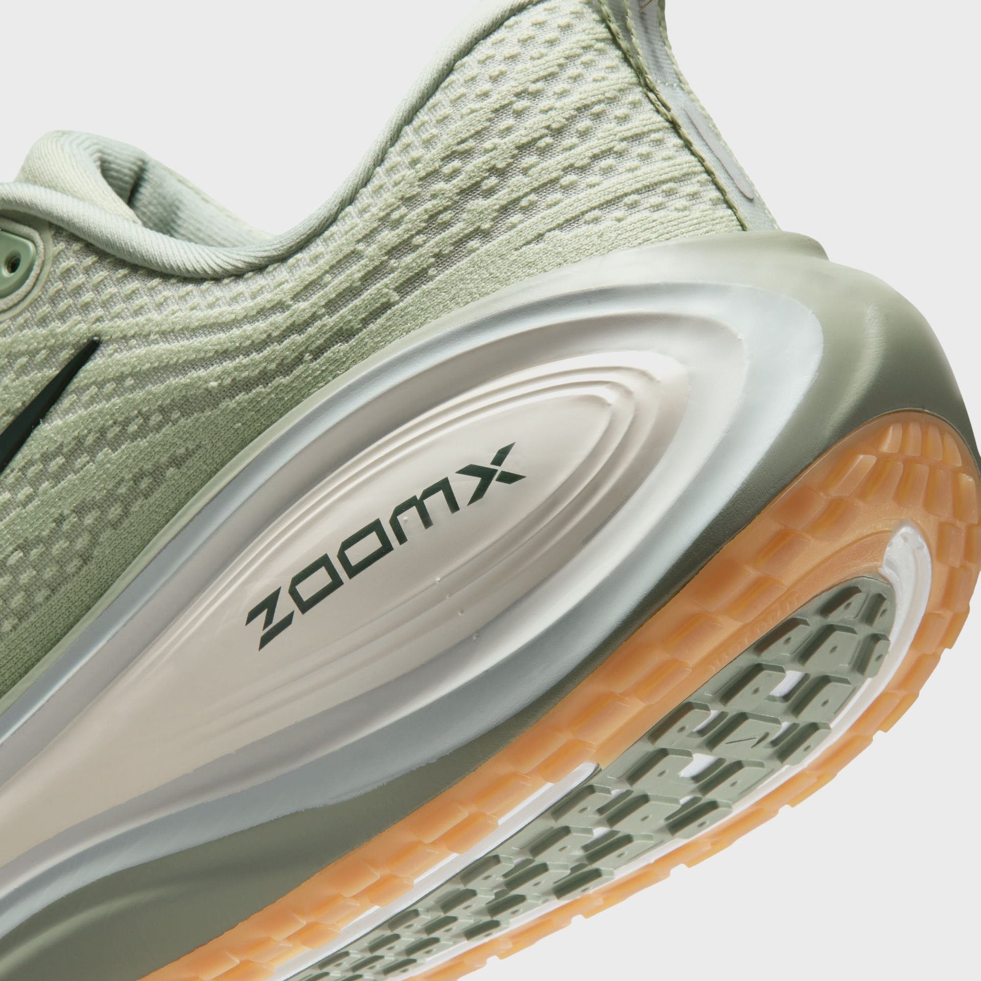 Nike Vomero Plus - Jade Horizon / Sail / Light Silver / Black Spruce