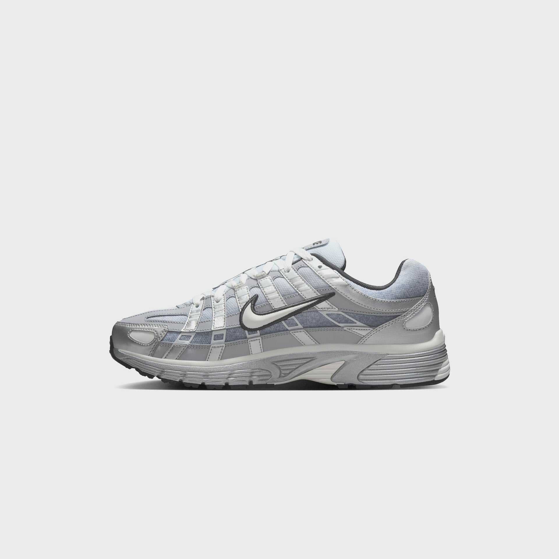 Nike P-6000 - Metallic Silver / Summit White / Wolf Grey