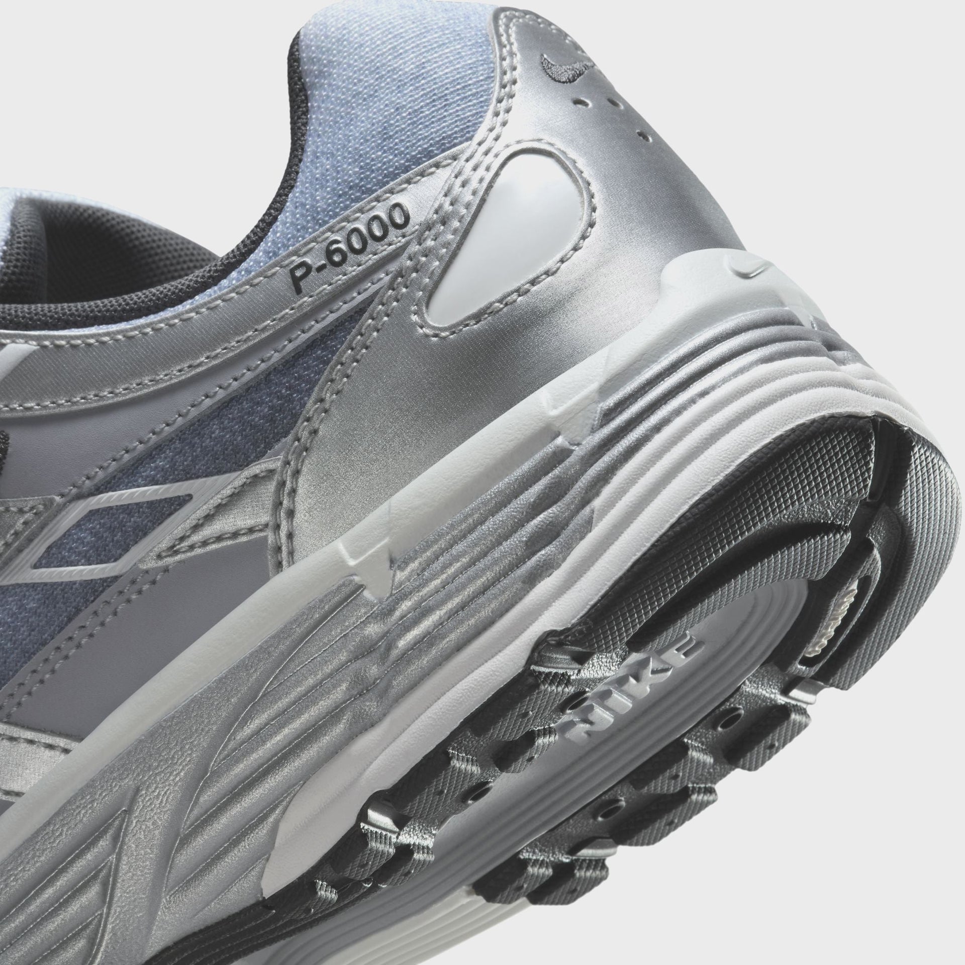 Nike P-6000 - Metallic Silver / Summit White / Wolf Grey