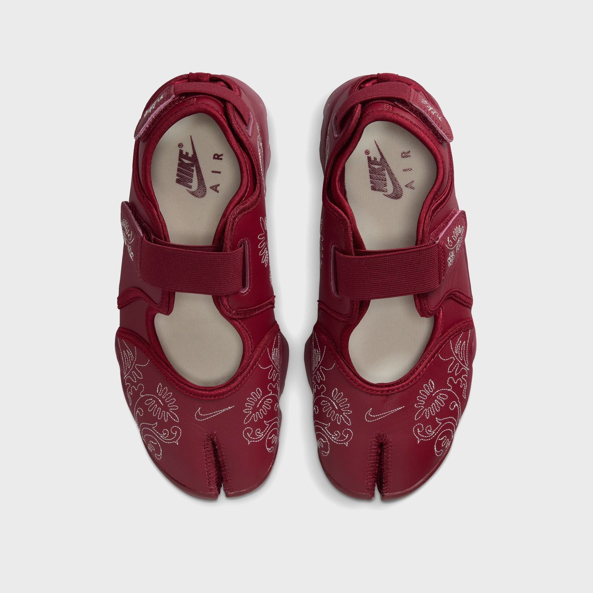 Nike WMNS Air Rift - Team Red / Pale Ivory