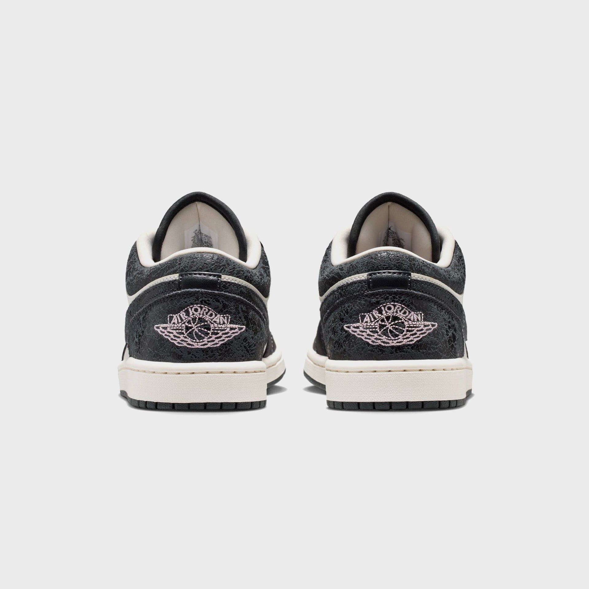 Jordan WMNS Air Jordan 1 Low SE - Anthracite / Sail / Coconut Milk / Iced Carmine