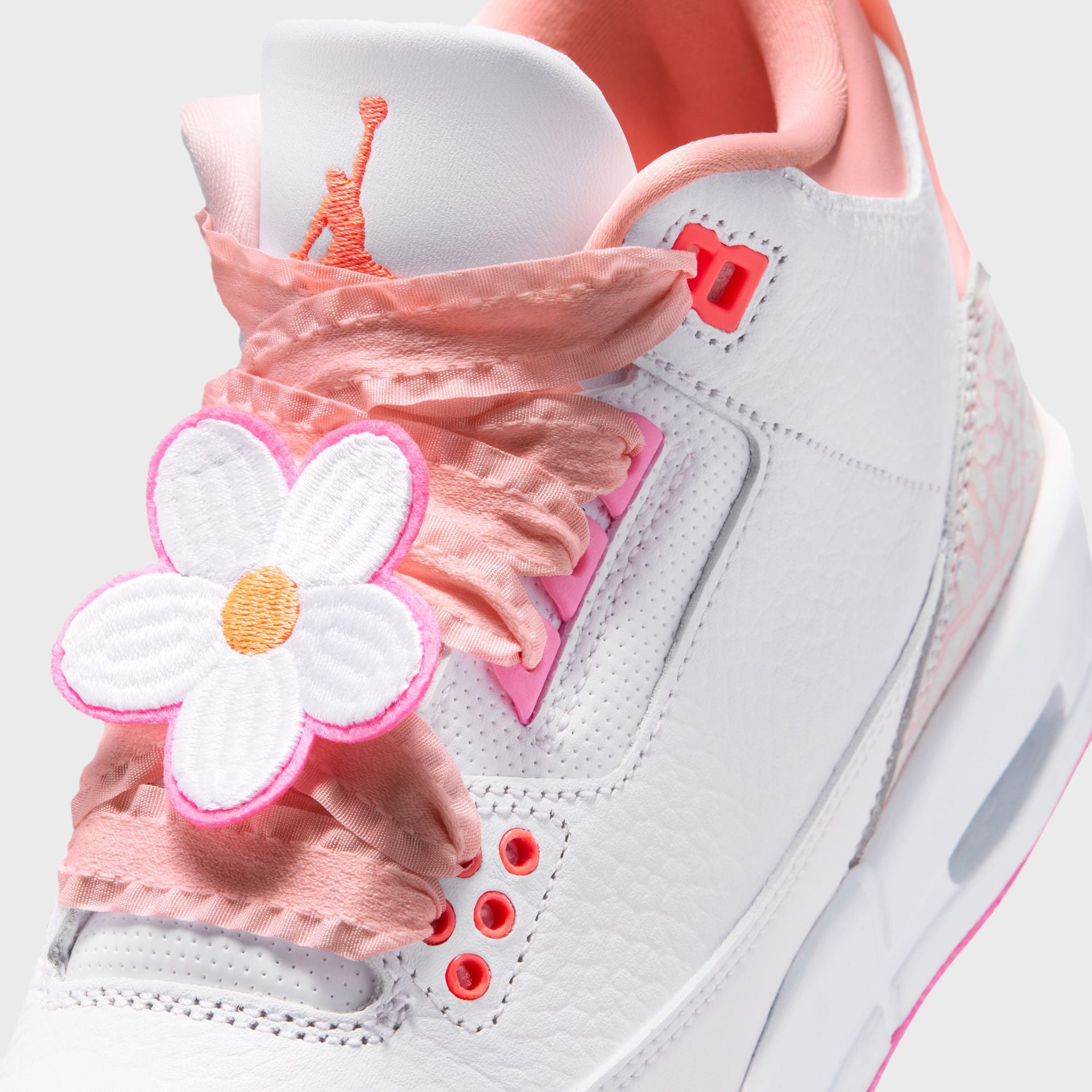 Jordan GS Air Jordan 3 Retro - Pearl Pink / Hyper Orange / Pink Bloom / Pink Glow