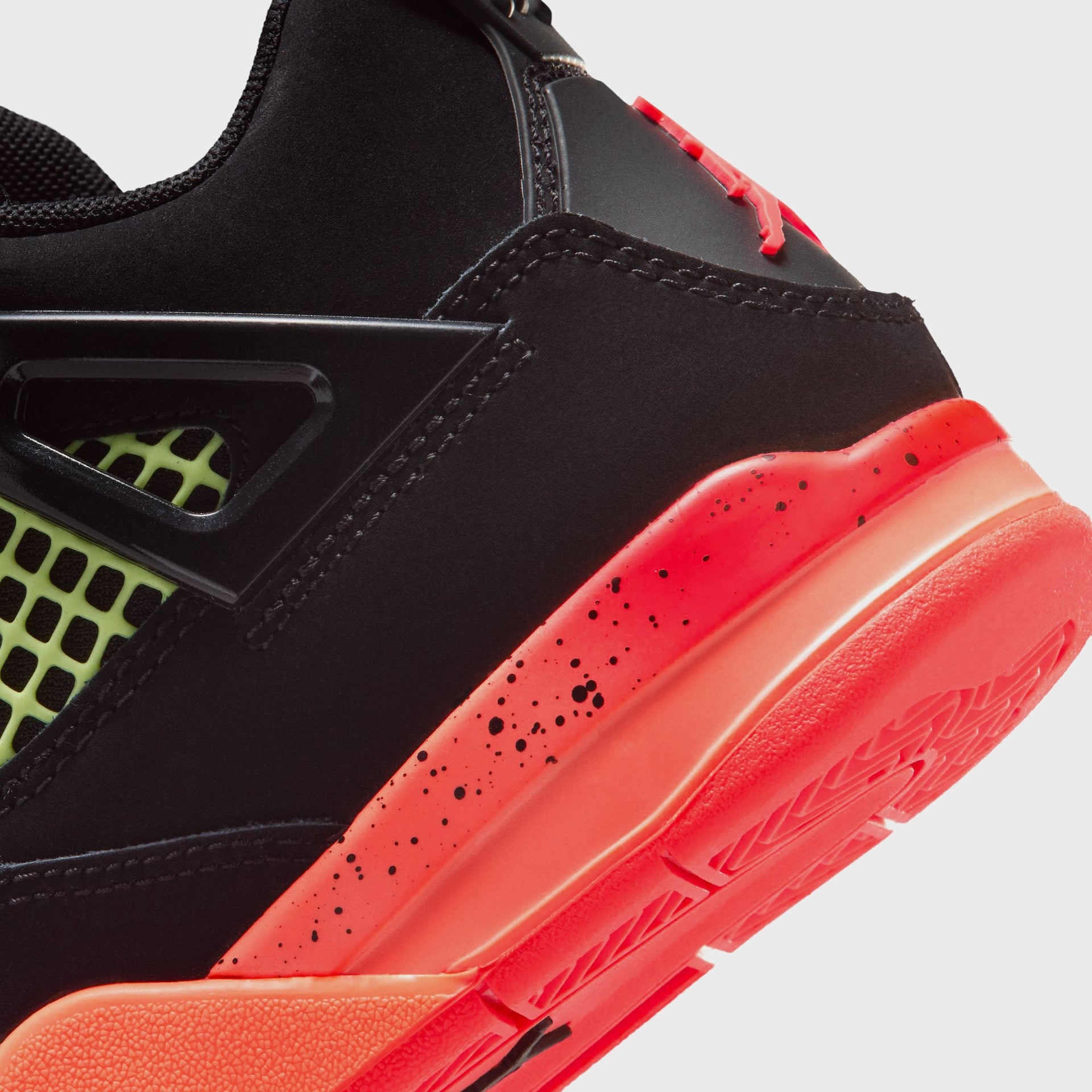 Jordan PS Air Jordan 4 Retro - Black / Infrared / Bright Mango / Barely