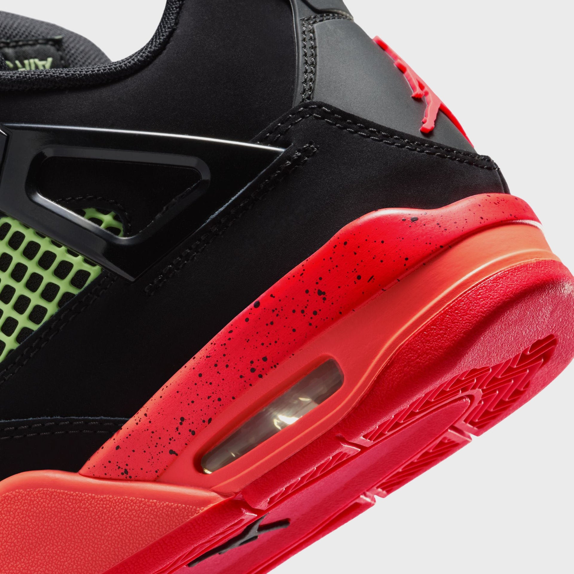 Jordan GS Air Jordan 4 Retro - Black / Infrared / Bright Mango / Barely