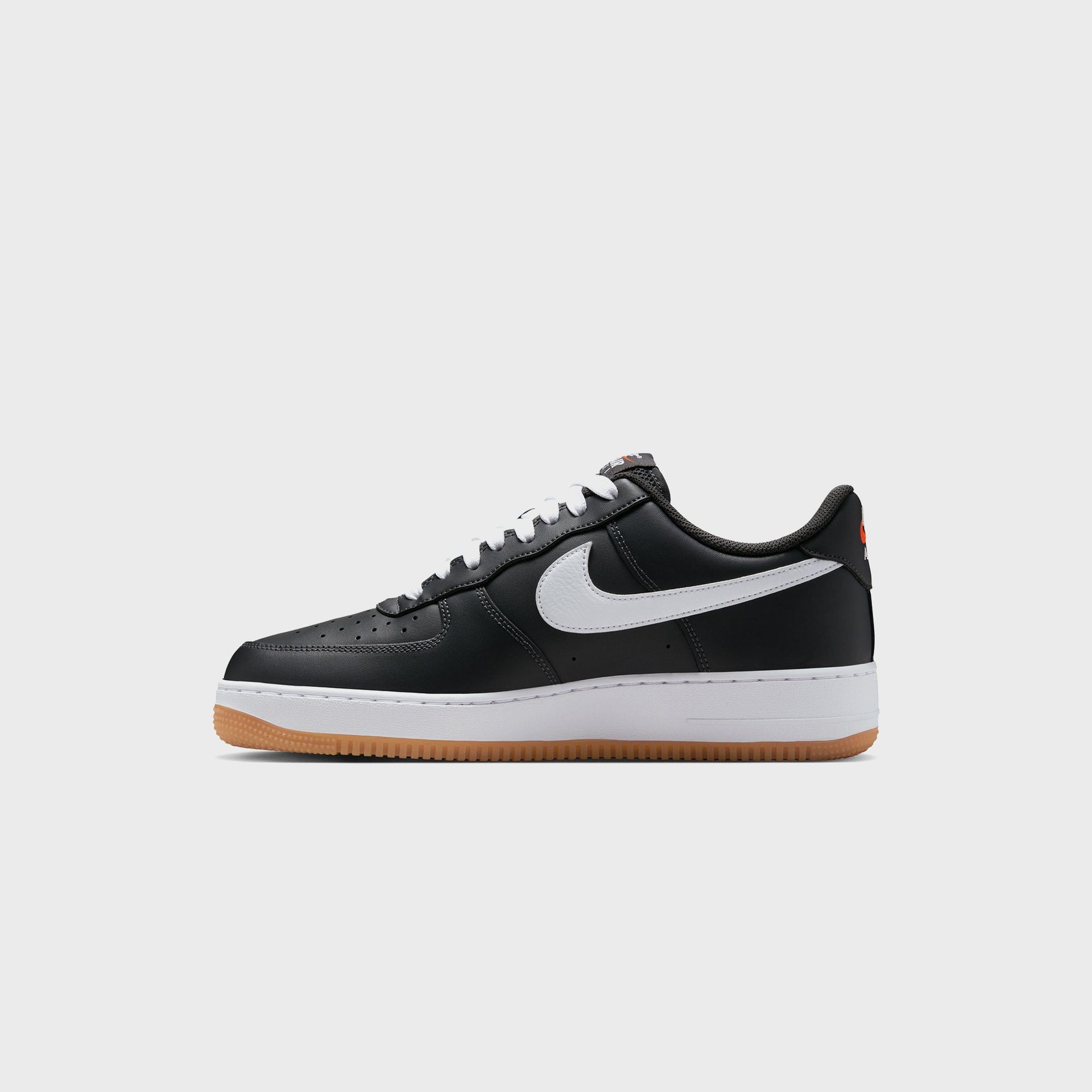 Nike Air Force 1 '07 LV8 - Anthracite / Gum