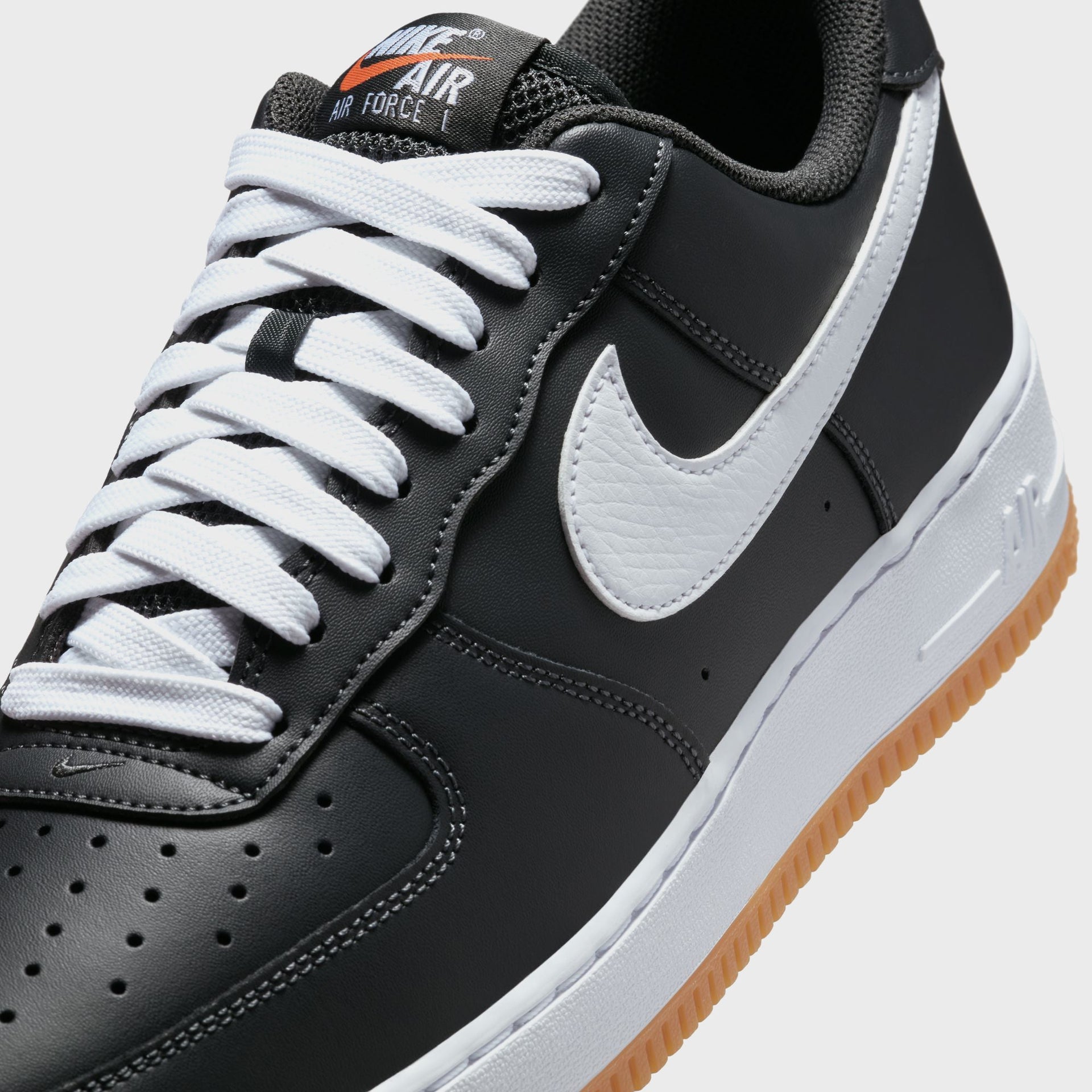 Nike Air Force 1 '07 LV8 - Anthracite / Gum
