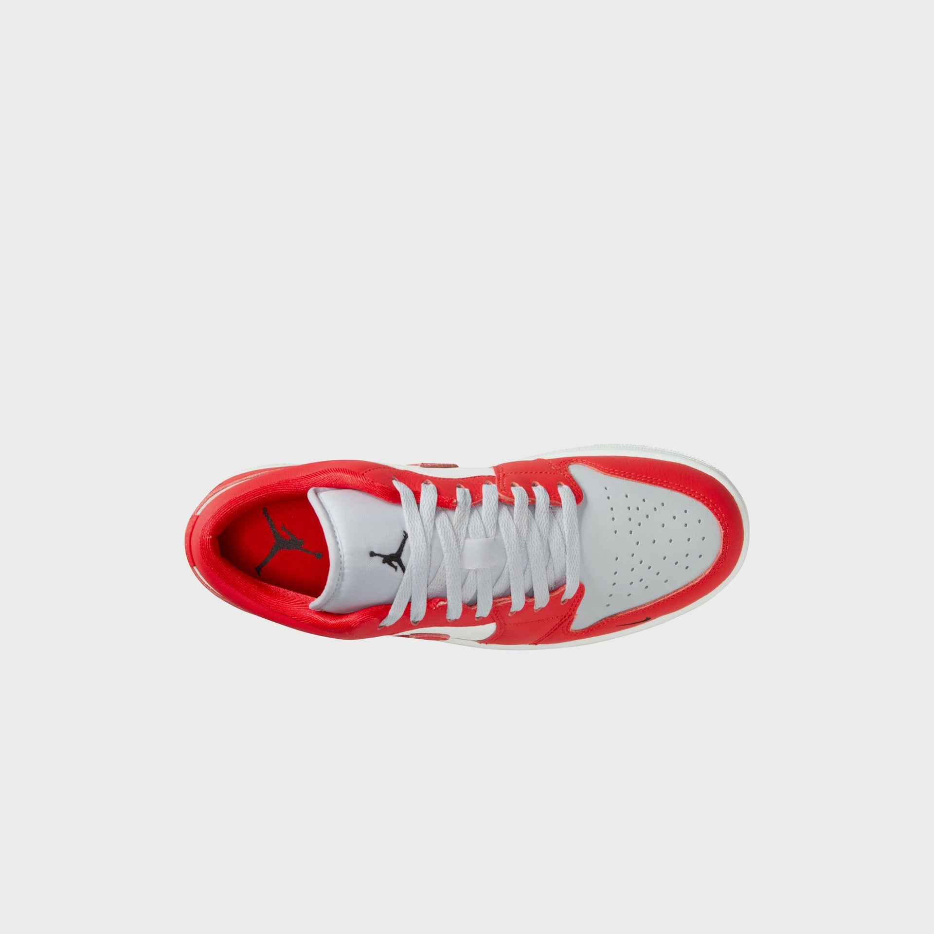 Jordan Air Jordan 1 Low SE - Chile Red / Summit White / Pure Platinum / Black