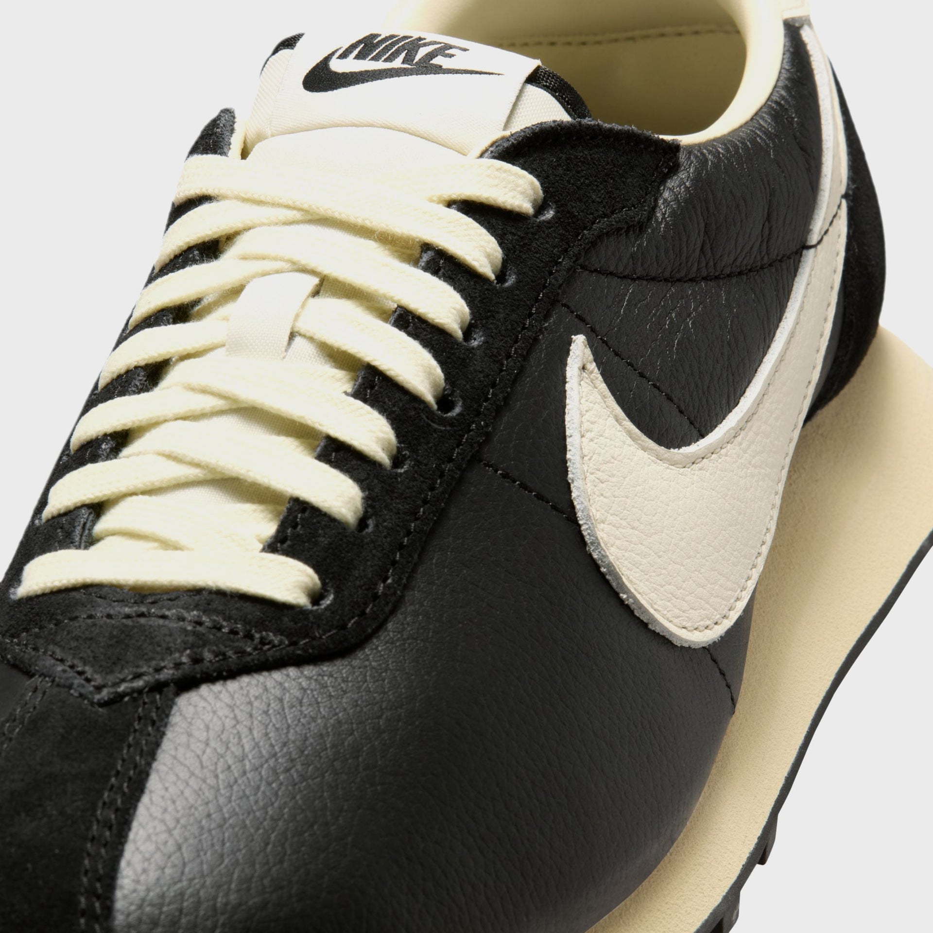 Nike LD-1000 Premium - Black / Coconut Milk / Beach