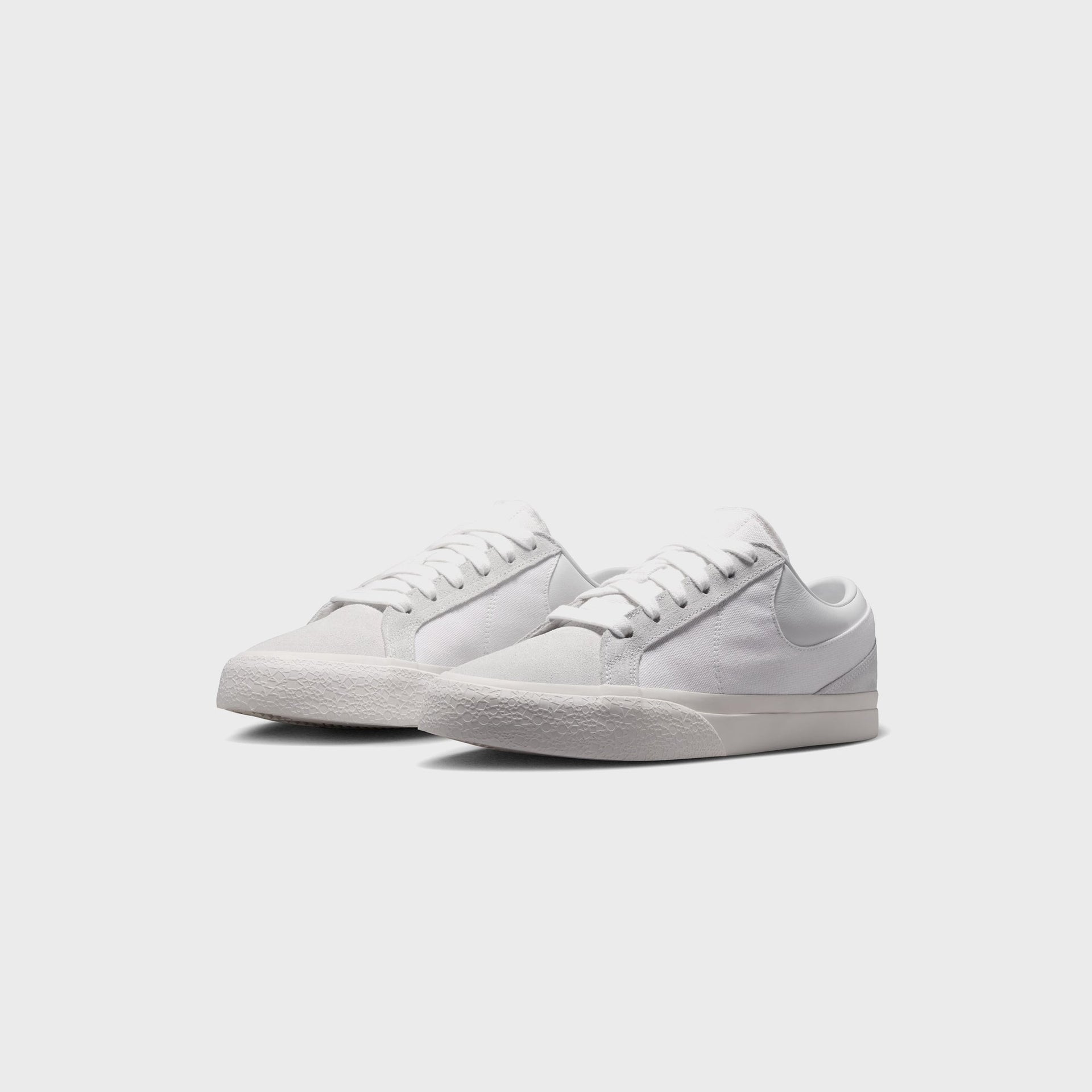 Nike Blazy - White / Sail