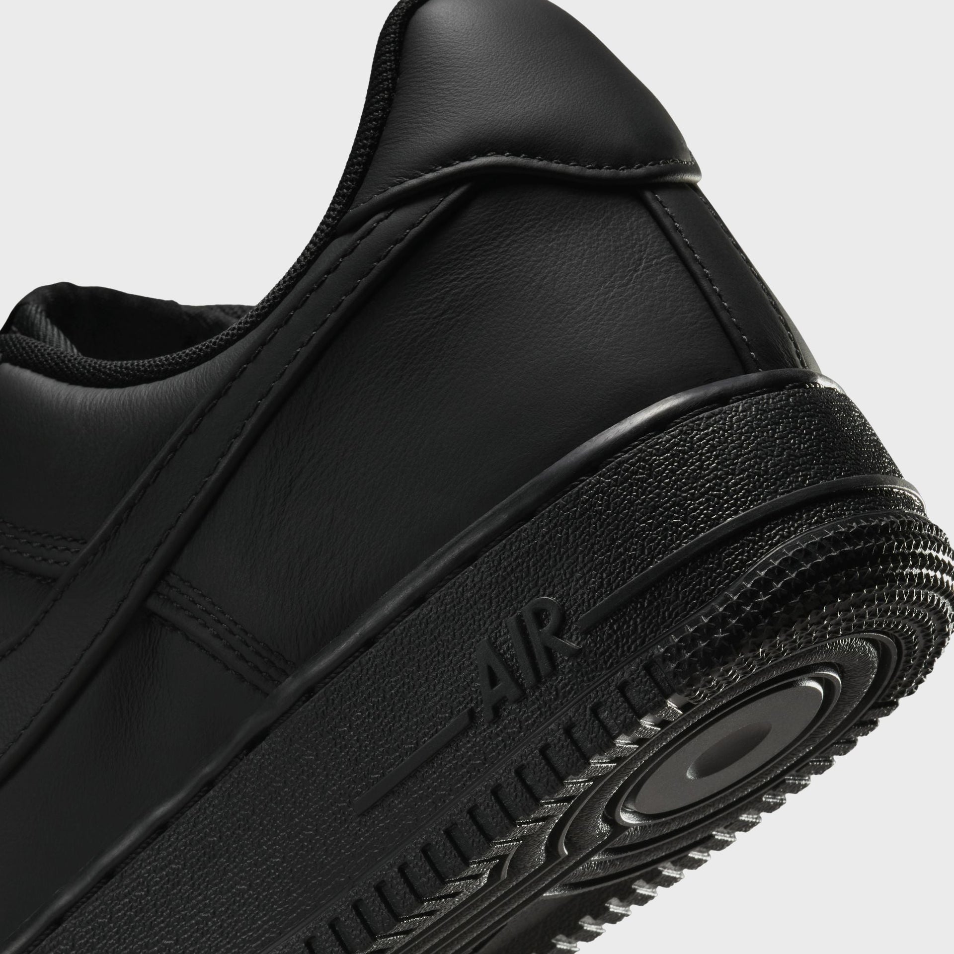 Nike Air Force 1 Low Retro PRM - Black