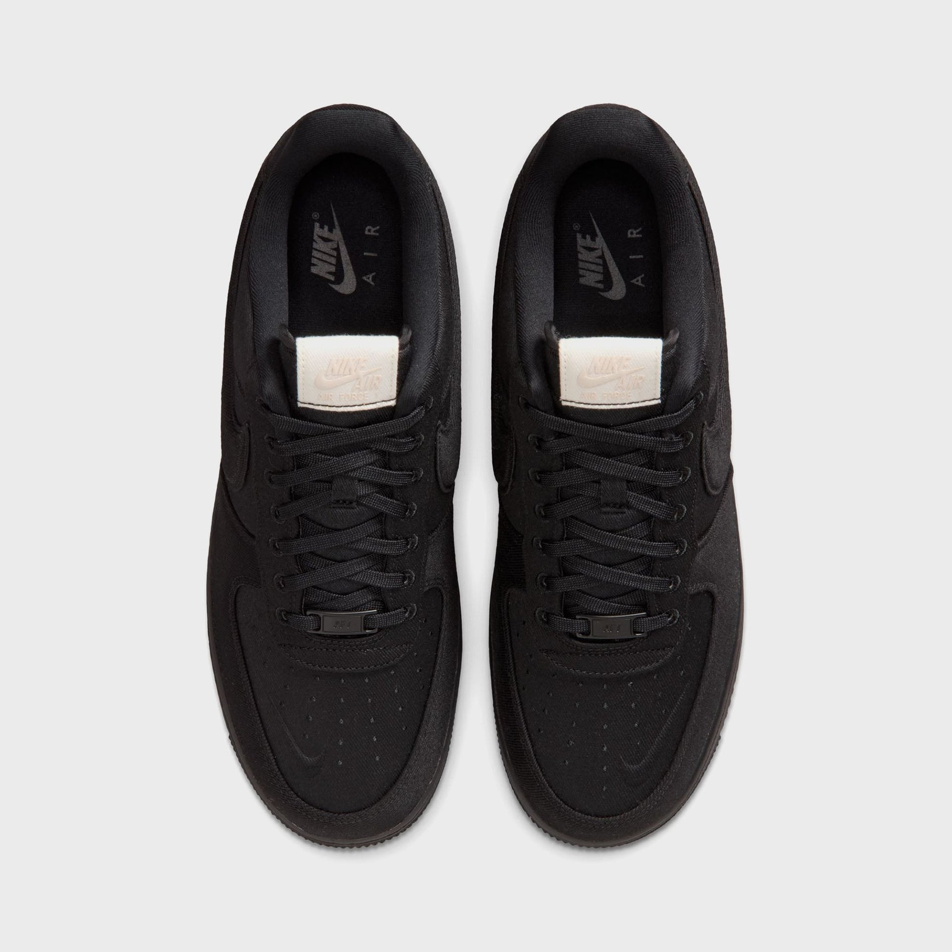 Nike Air Force 1 '07 LV8 - Black / Sail / Phantom