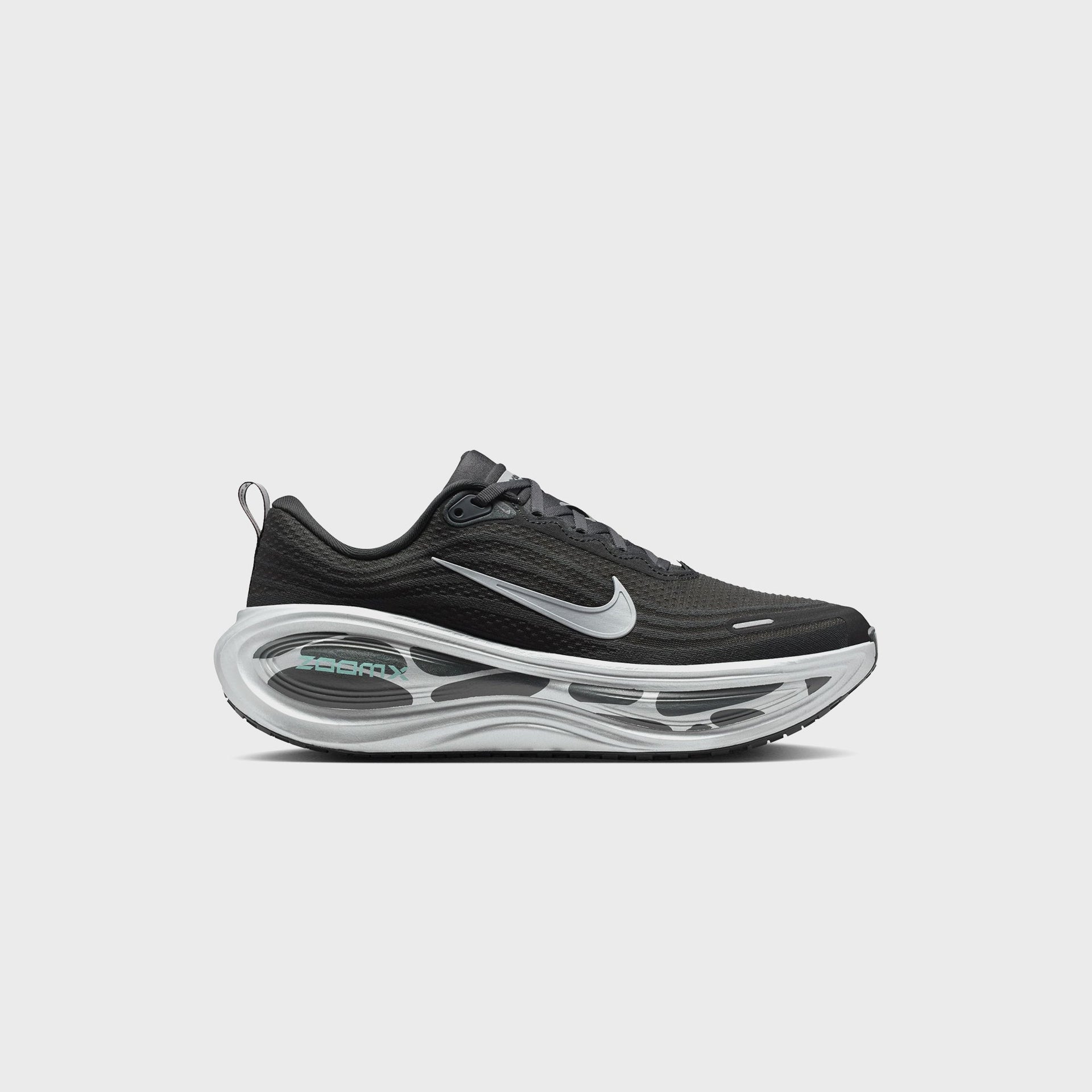 Nike Vomero Plus Anthracite - Reflect Silver / Cannon White