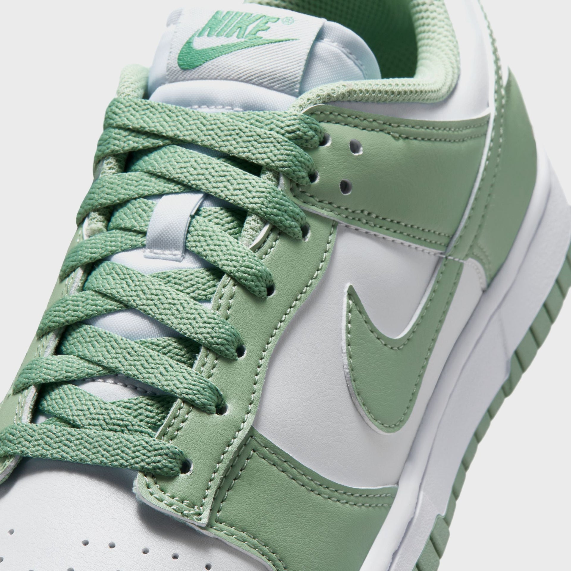 Nike WMNS Dunk Low - Football Grey / Steam / White