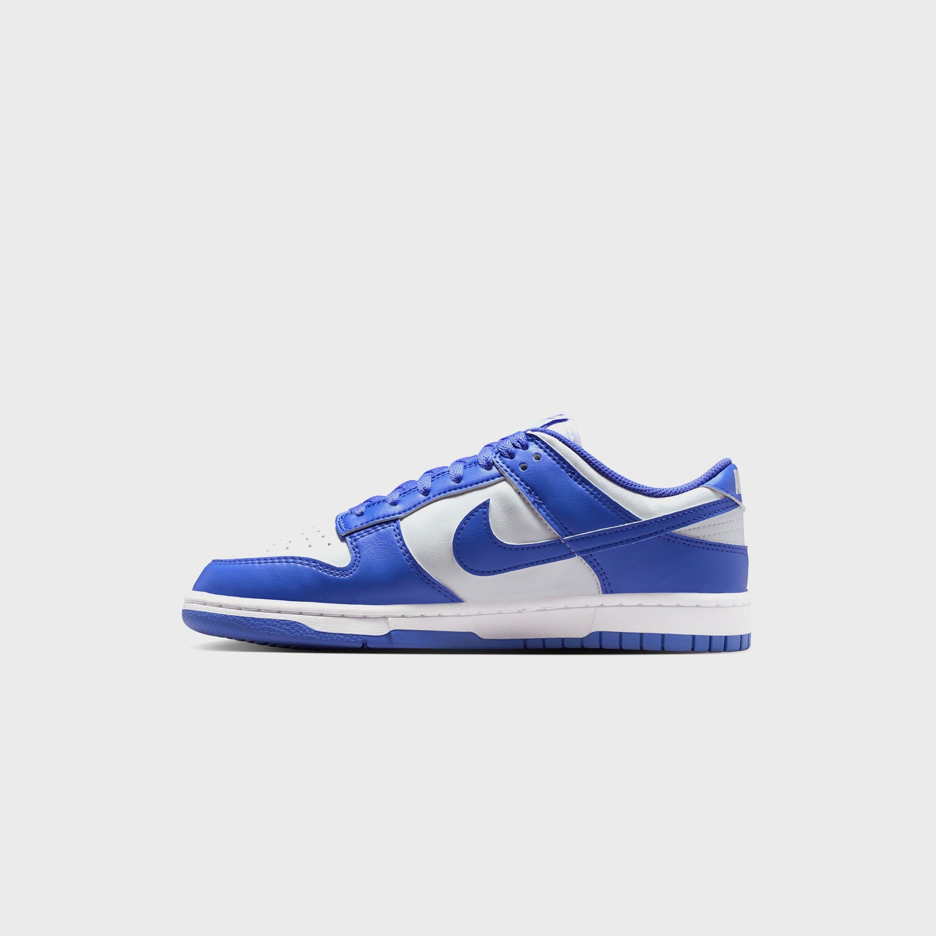 Nike WMNS Dunk Low - White / Sapphire / White