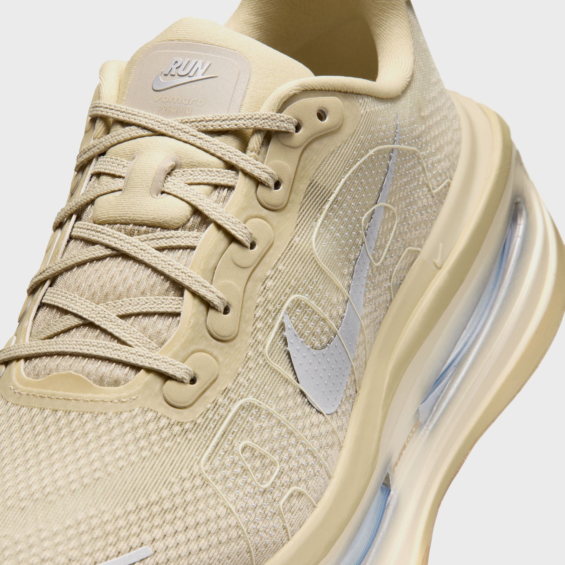 Nike Vomero Premium - Desert Khaki / Light Khaki / Coconut Milk / Reflect Silver