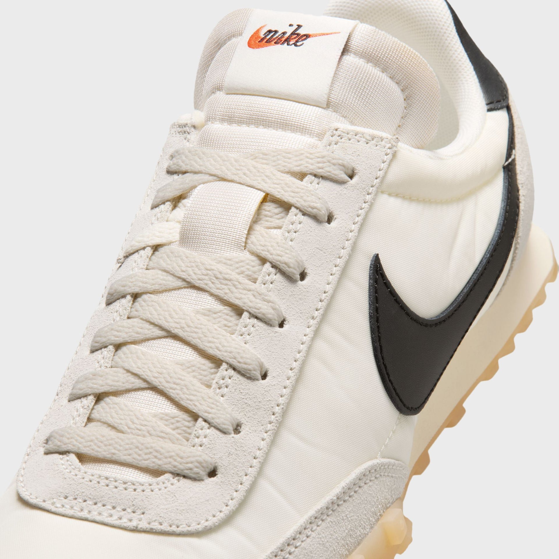 Nike Waffle Racer - Sail / Coconut Milk / Gum Light Brown / Black