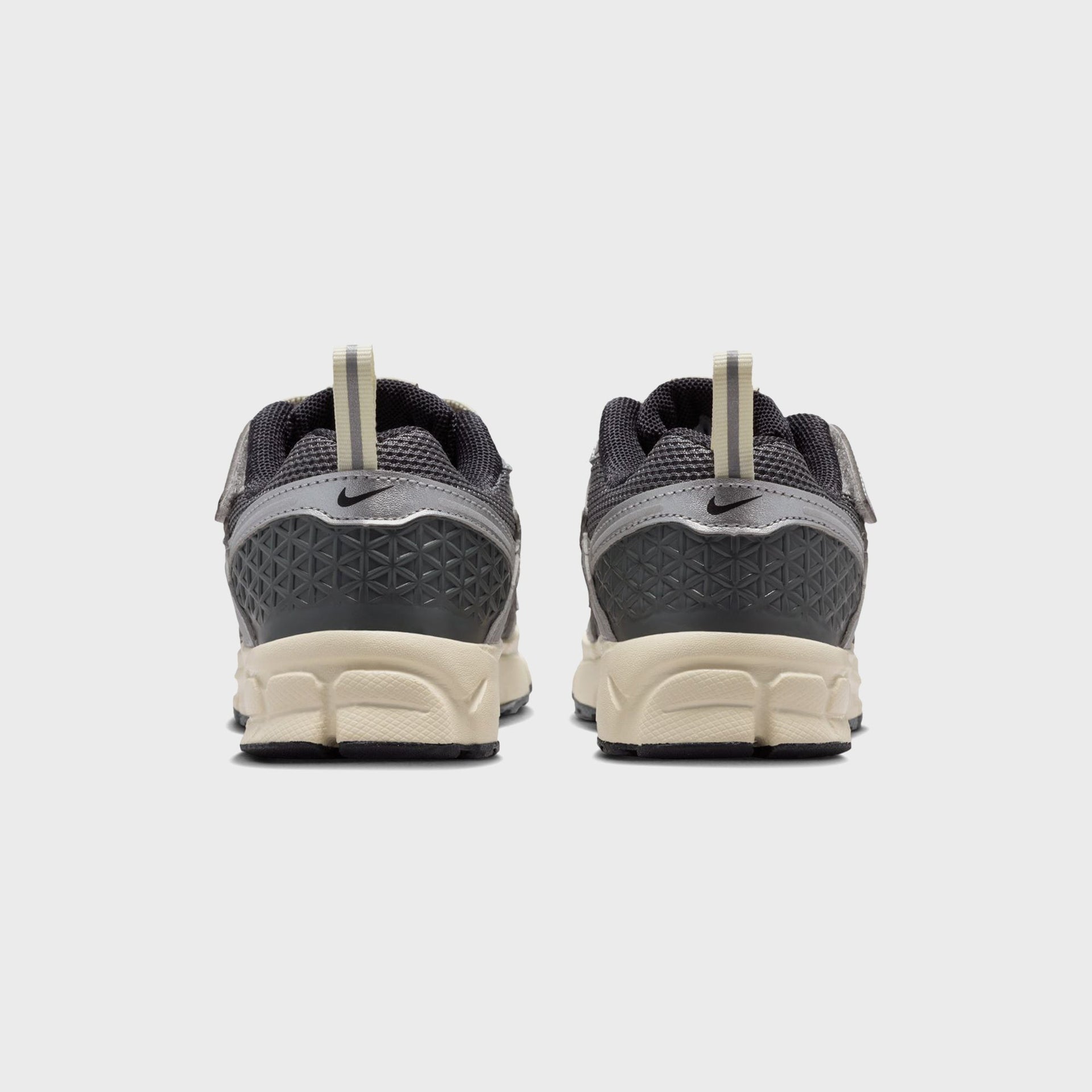 Nike GS Vomero 5 - Iron Grey / Chrome / Metallic Silver