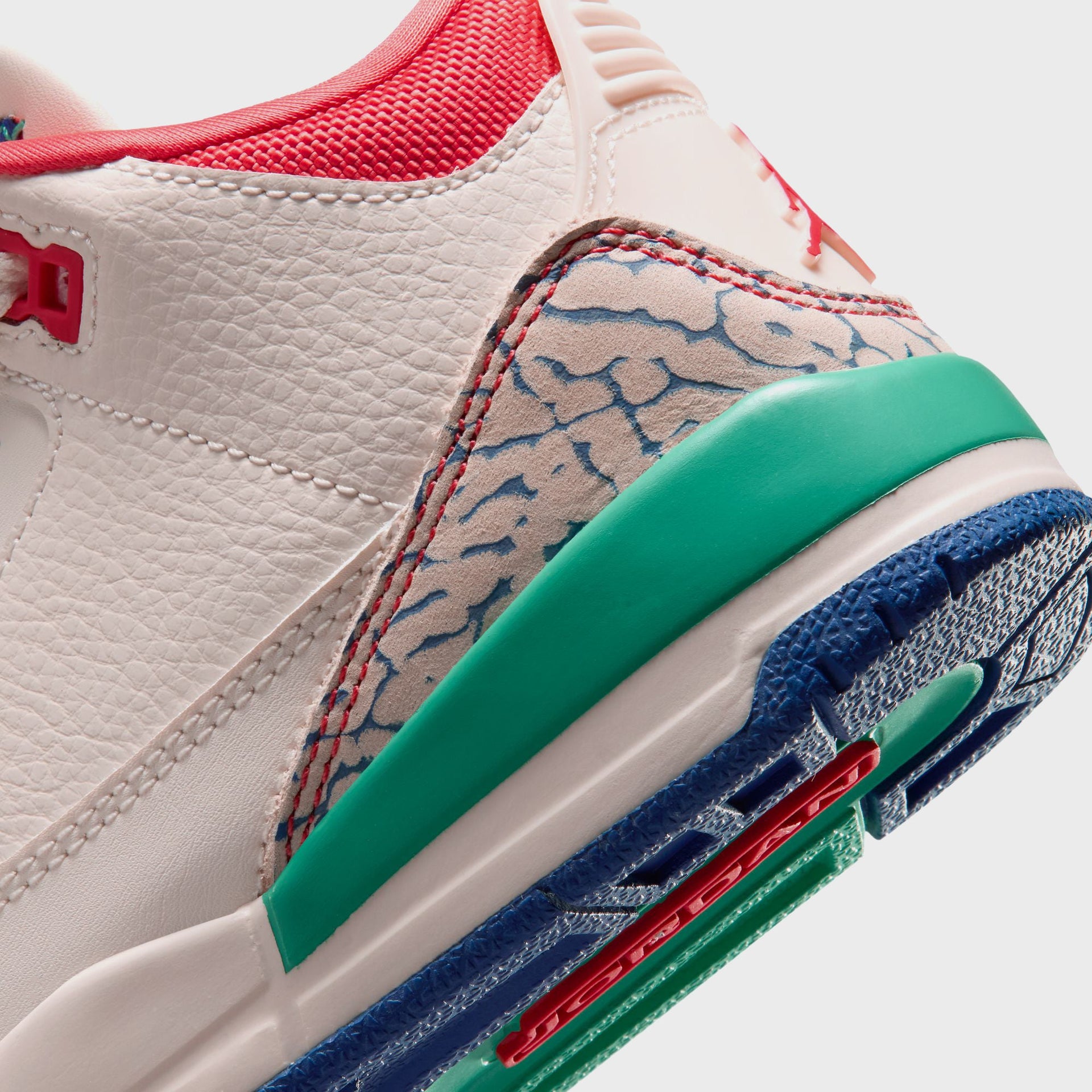 Jordan PS Jordan 3 Retro - Chalk / True Blue / Kinetic Green / Track Red