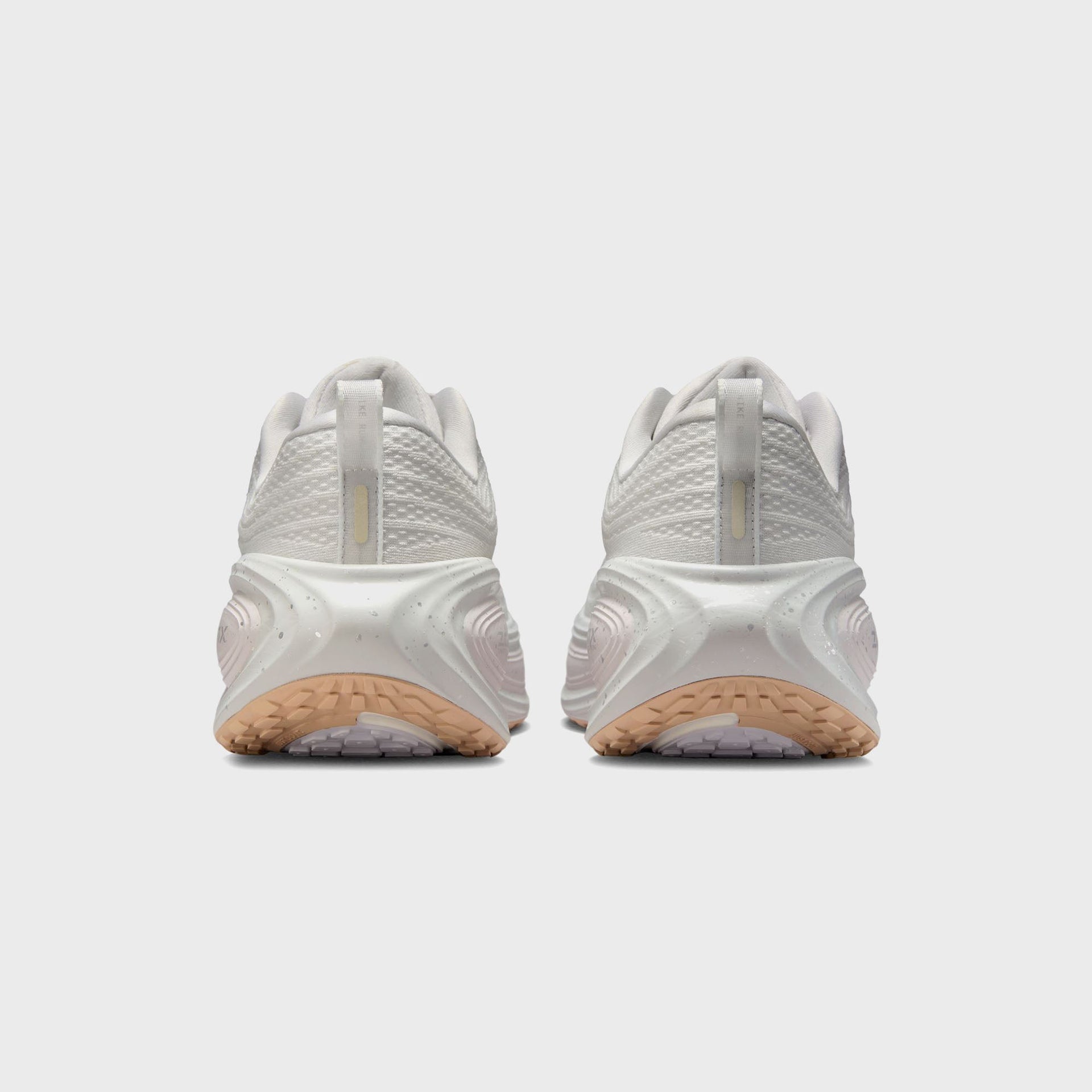 Nike Vomero Plus - Vast Grey / Wolf Grey / Off White