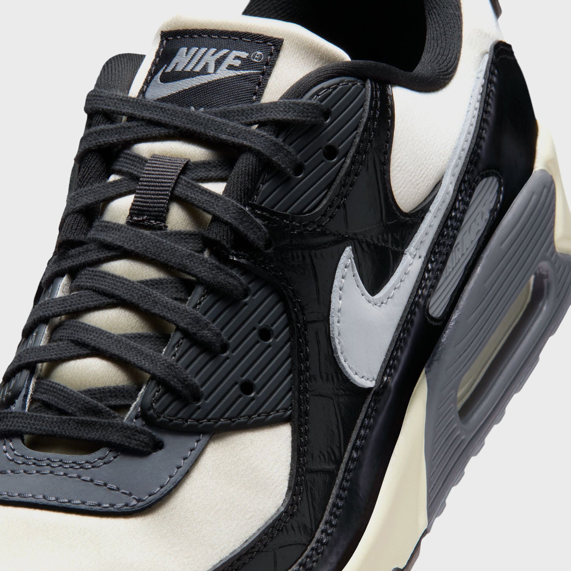 Nike Air Max 90 - Black / Sail / Anthracite / Light Smoke Grey / Coconut Milk