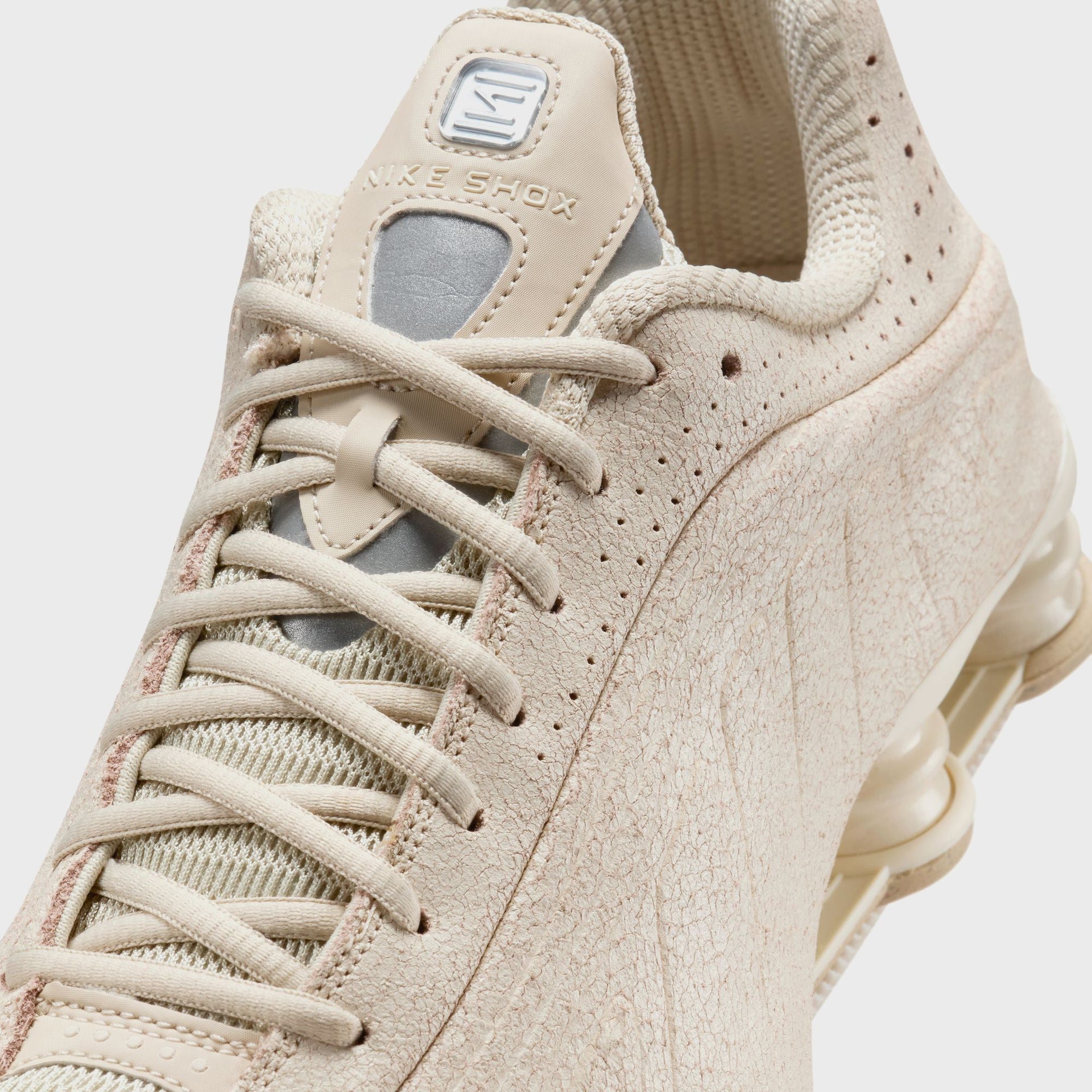 Nike Shox R4 - Natural / Metallic Silver