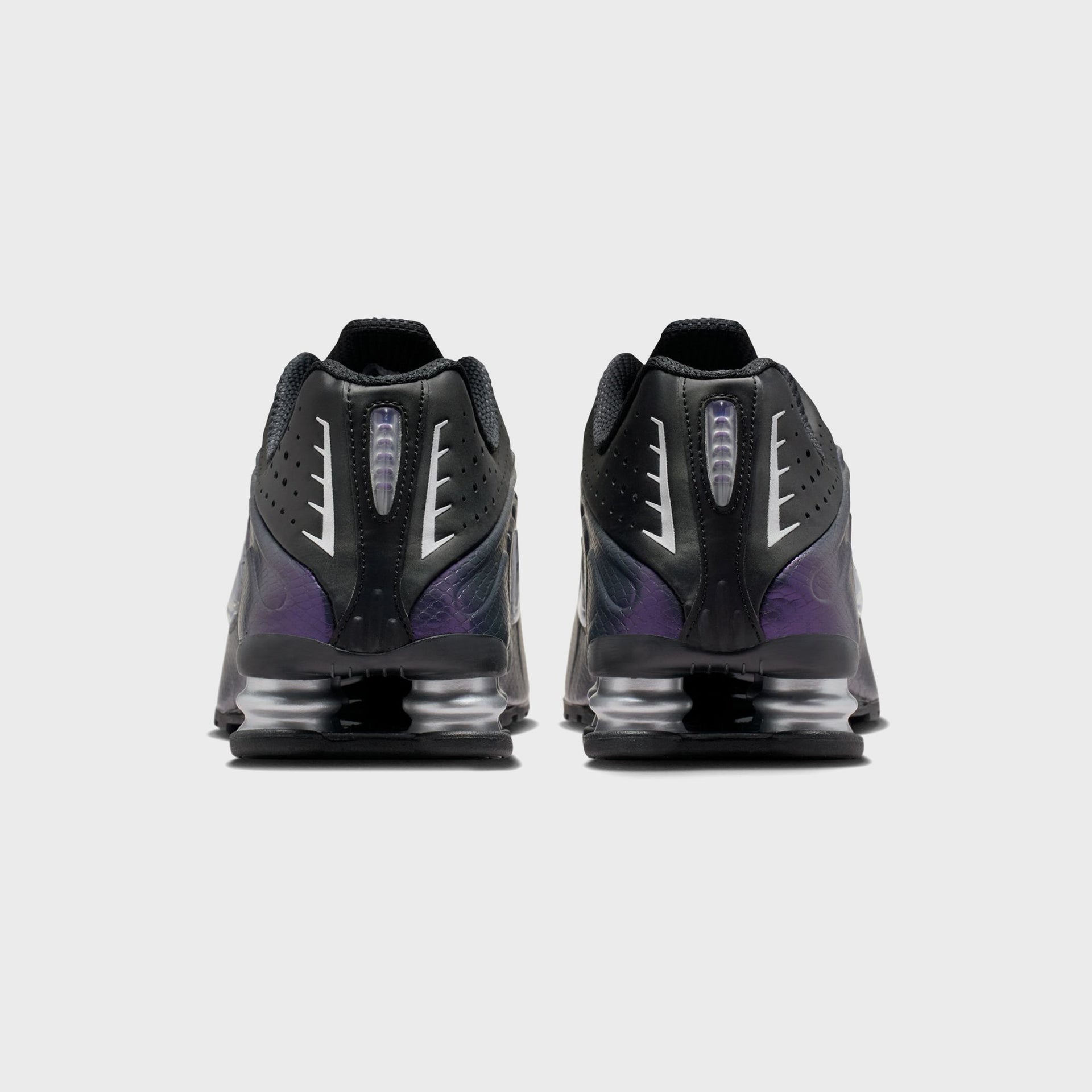 Nike Shox R4 - Black / Anthracite / Metallic Silver / Purple Dynasty
