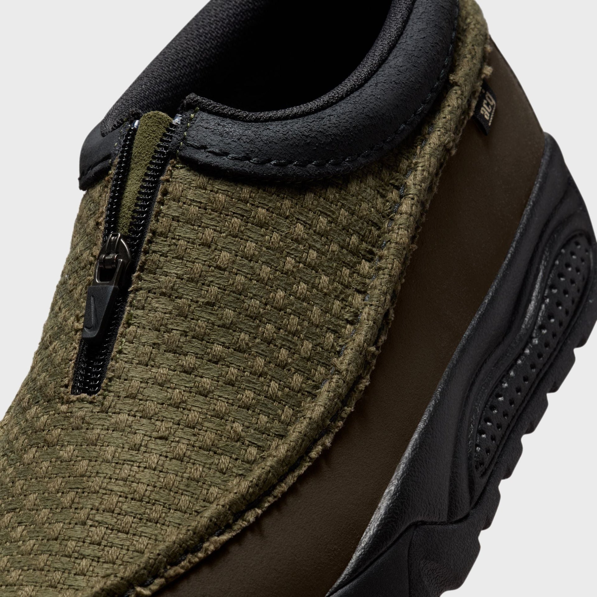 Nike Acg Izy - Black / Dark Chocolate / Off Noir / Medium Olive