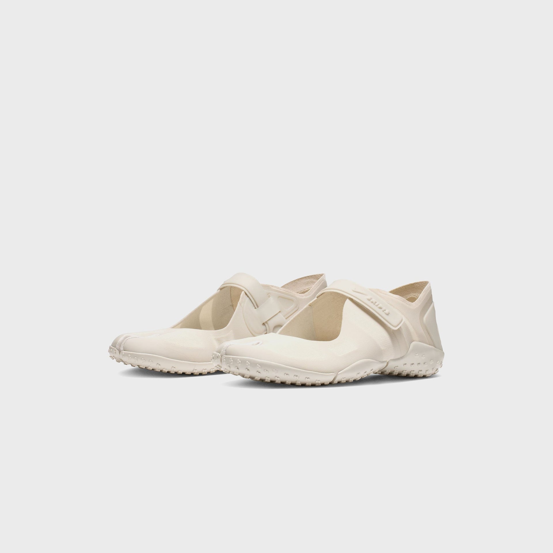 NikeSKIMS WMNS Rift Mesh - Light Bone / Light Orewood Brown