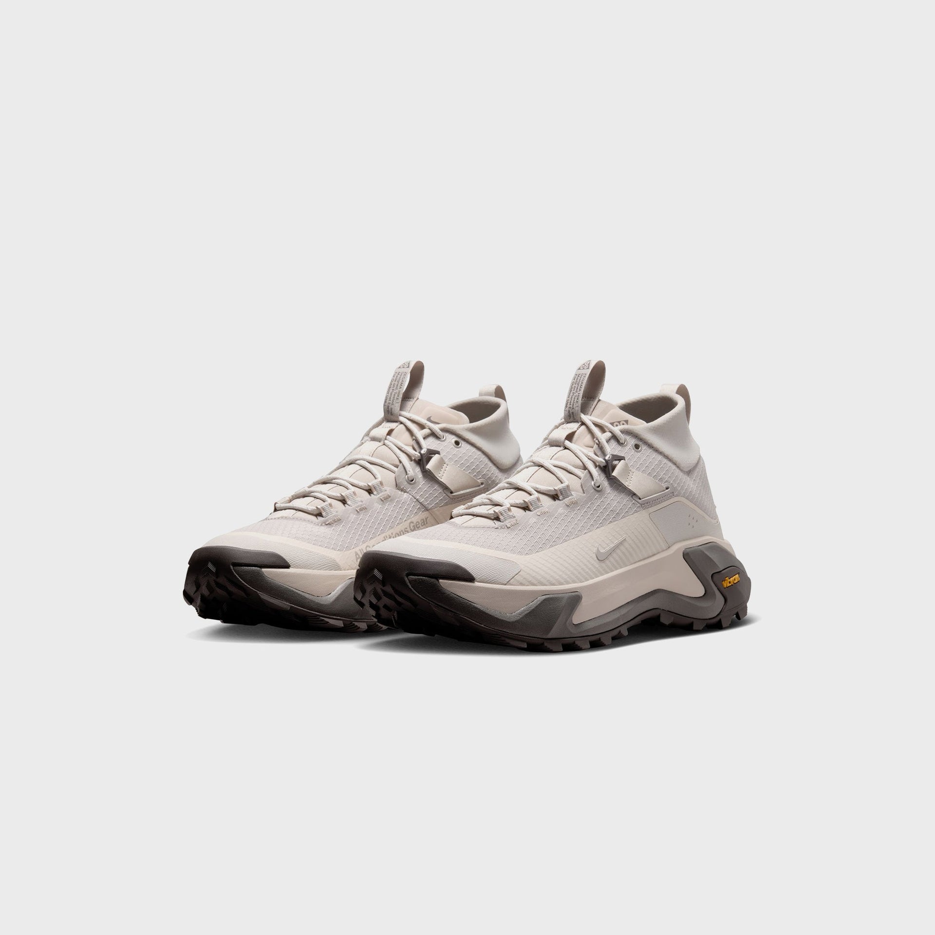 Nike ACG Zegama Hike - Cream II / Light Orewood Brown / Cave Stone