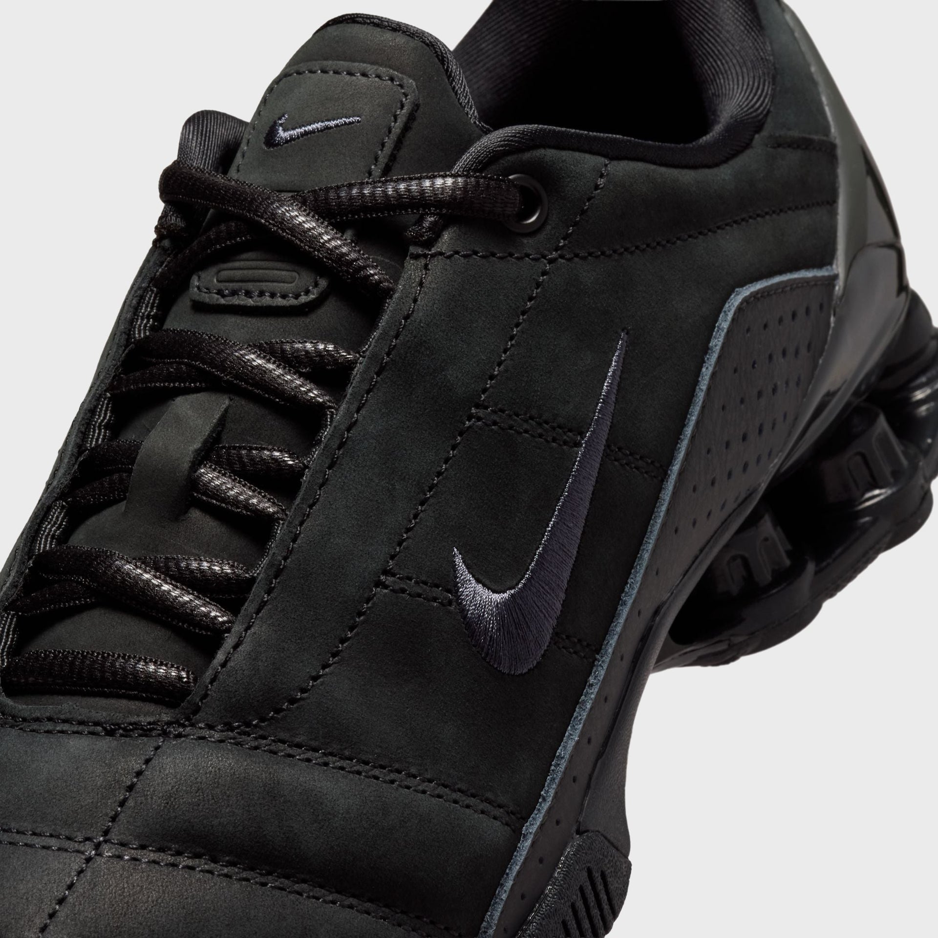 Nike WMNS Total 90 Shox Magia - Black / Anthracite / Off Noir / Metallic Silver