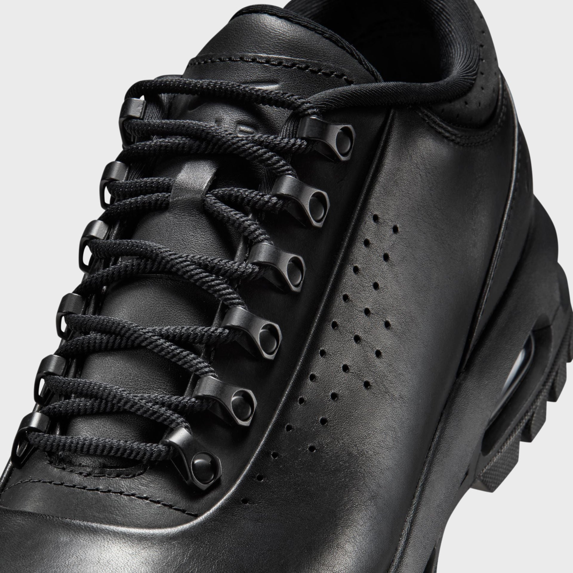 Nike Air Max Goadome Low - Black