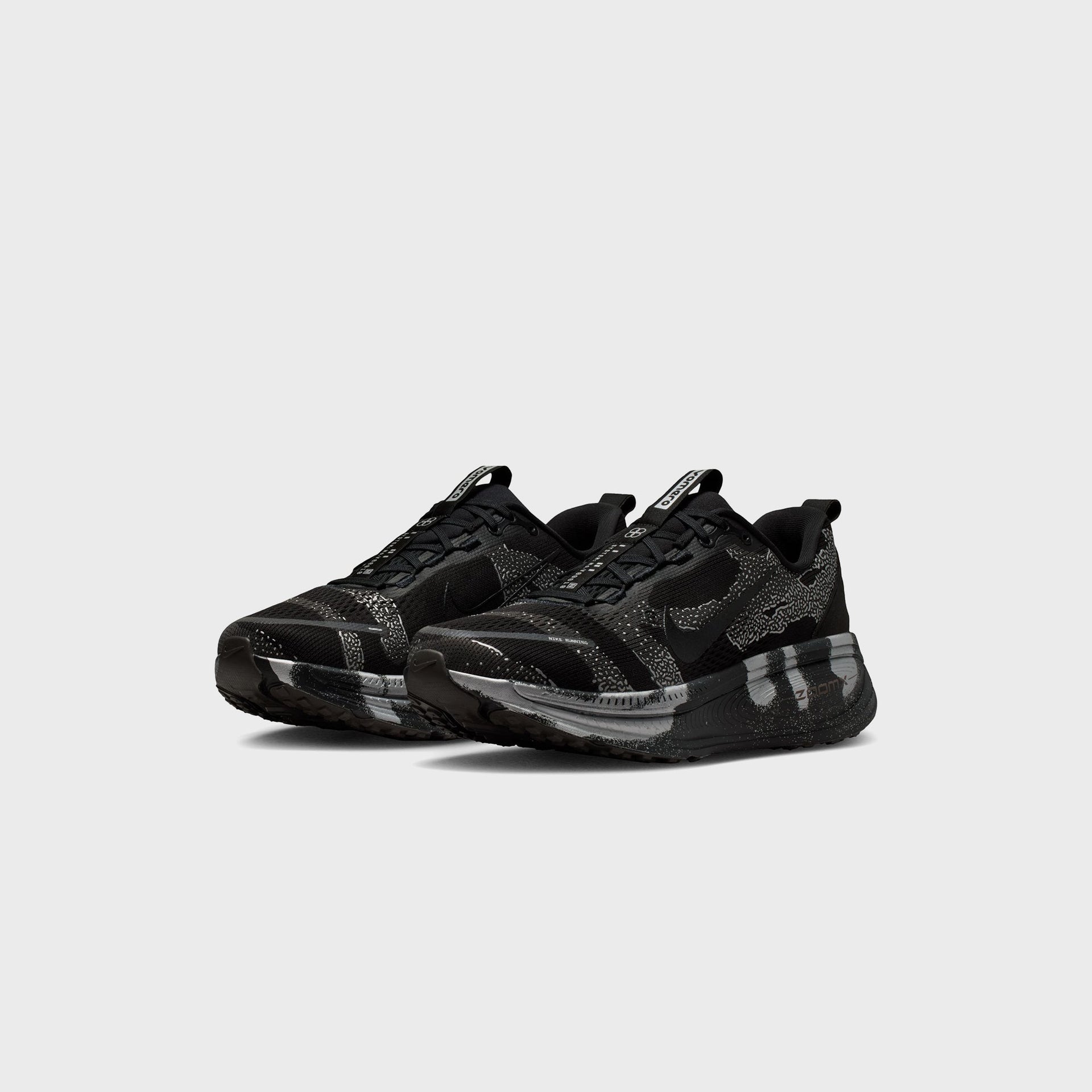 Nike Vomero 18 - Iron Grey / Light Smoke Grey / Black