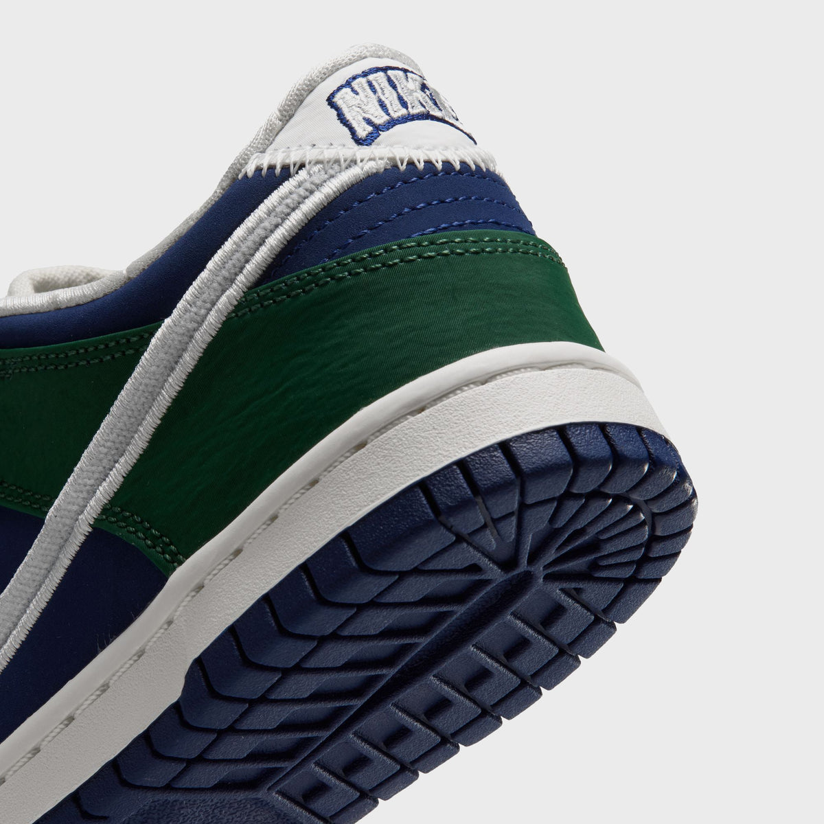 Nike GS Dunk Low LV8 - Blue Void / Fir / Sail / Strata Grey