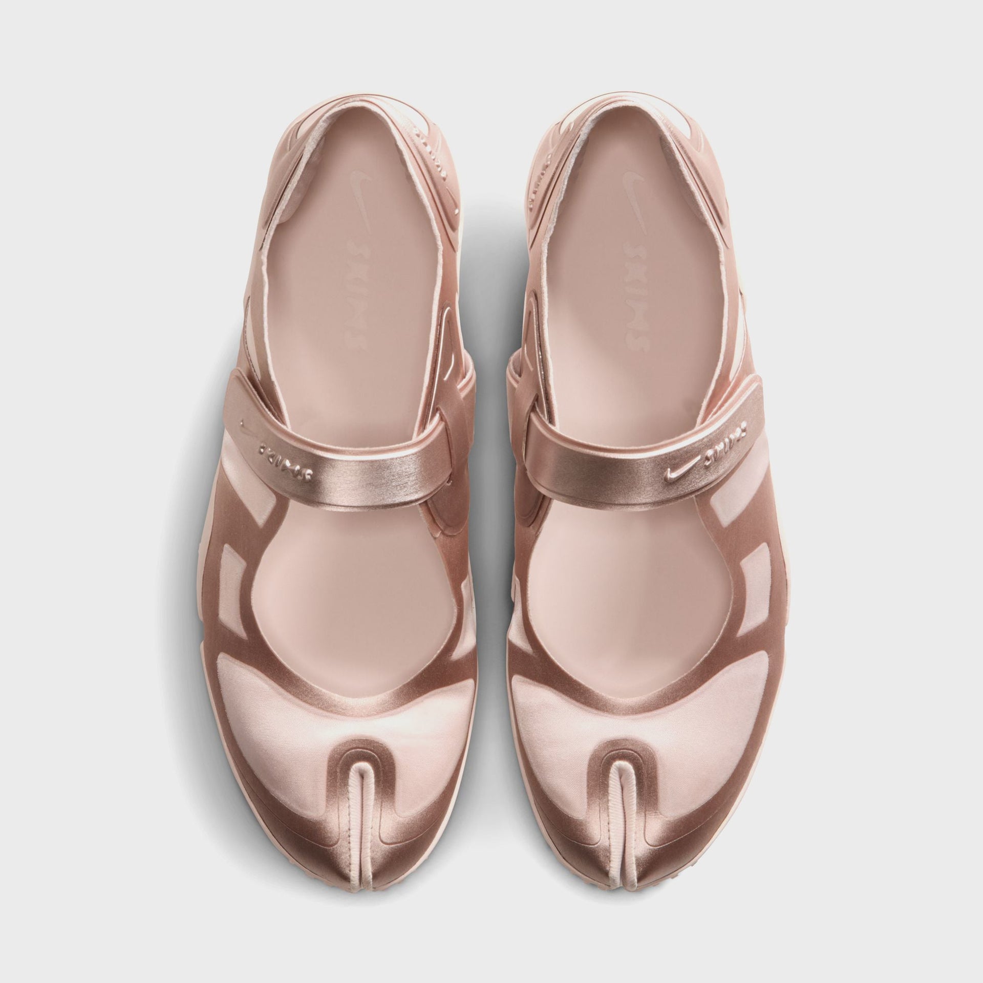 NikeSKIMS WMNS Rift Satin - Silt Red / Silt Red / Silt Red